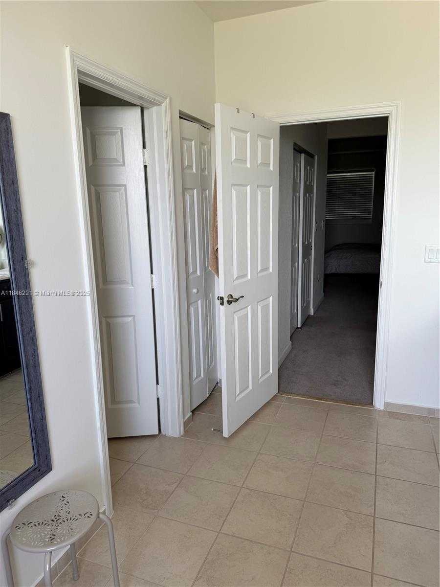 Small Image of 3523 WEST 105TH PL, Hialeah Number 22