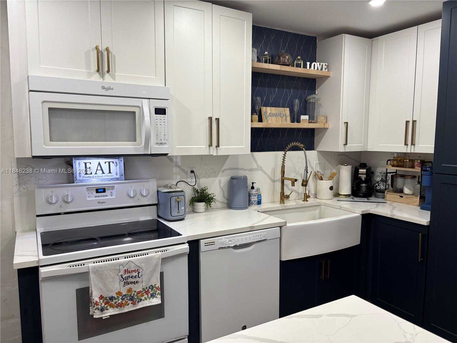 Small Image of 6144 NW 20TH CT, Margate Number 9