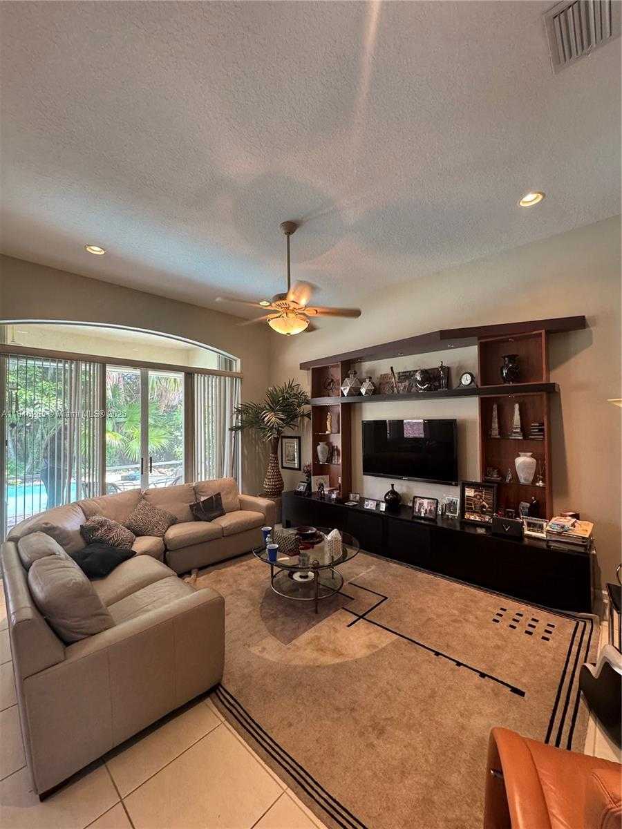 Small Image of 15379 FIORENZA CIR, Delray Beach Number 4