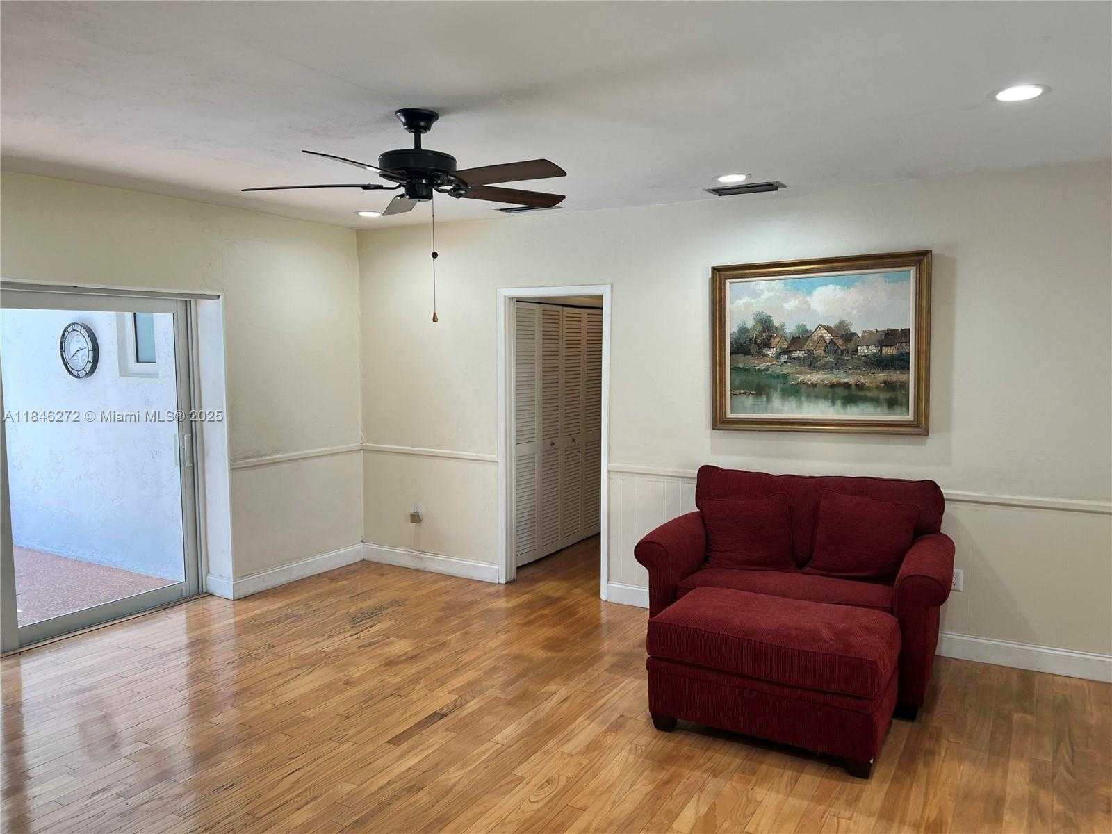 Small Image of 15424 SOUTH WEST 77TH CT, Palmetto Bay Number 10