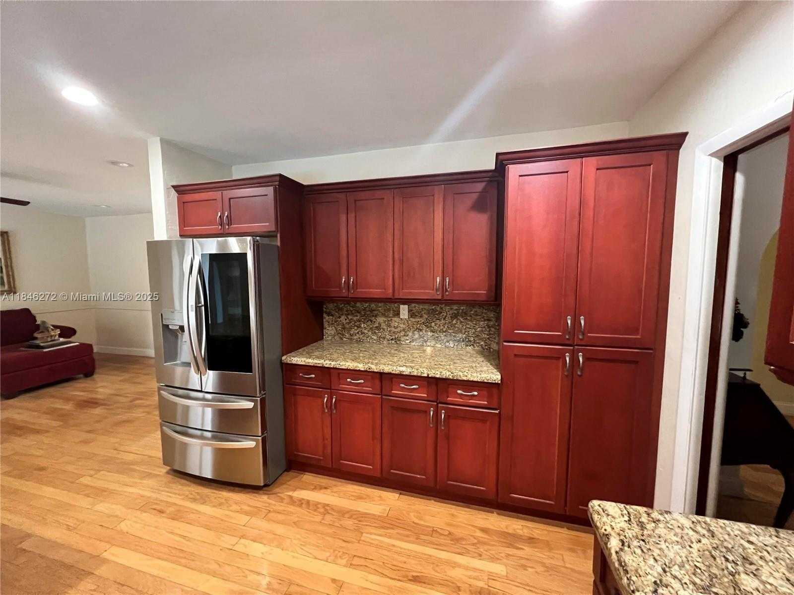 Small Image of 15424 SOUTH WEST 77TH CT, Palmetto Bay Number 12