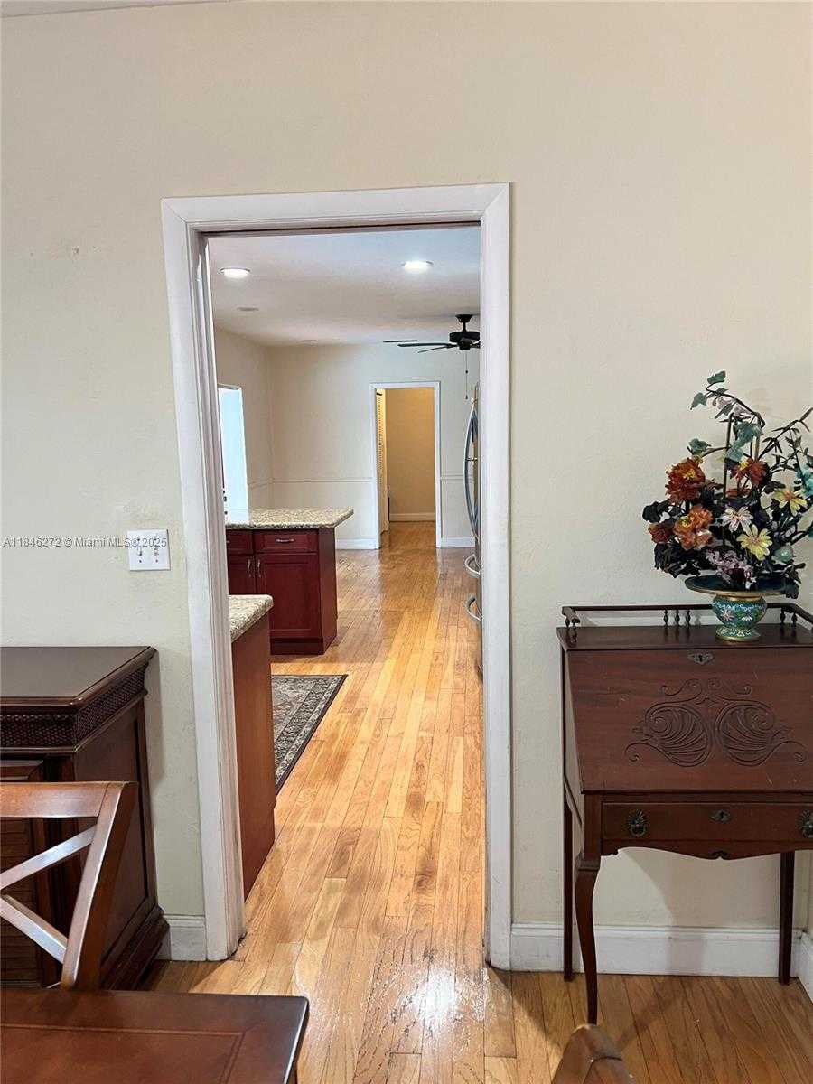 Small Image of 15424 SOUTH WEST 77TH CT, Palmetto Bay Number 14