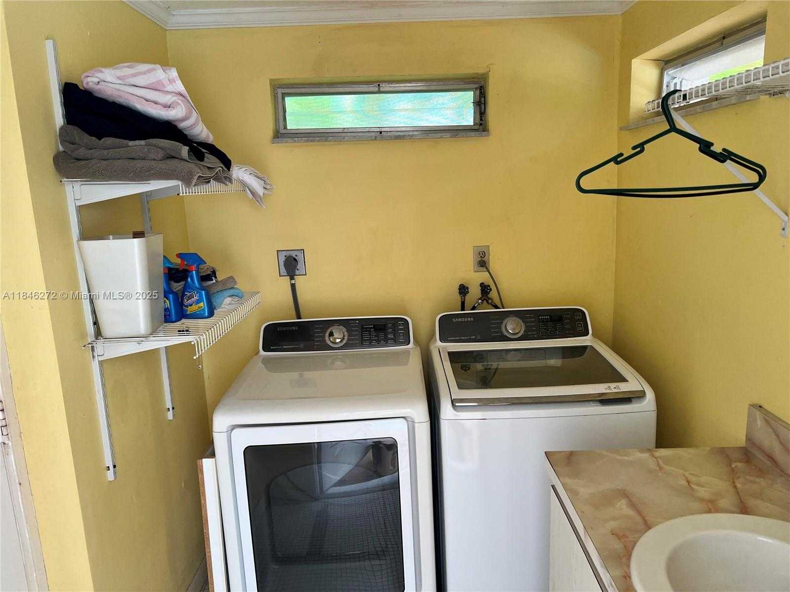 Small Image of 15424 SOUTH WEST 77TH CT, Palmetto Bay Number 29