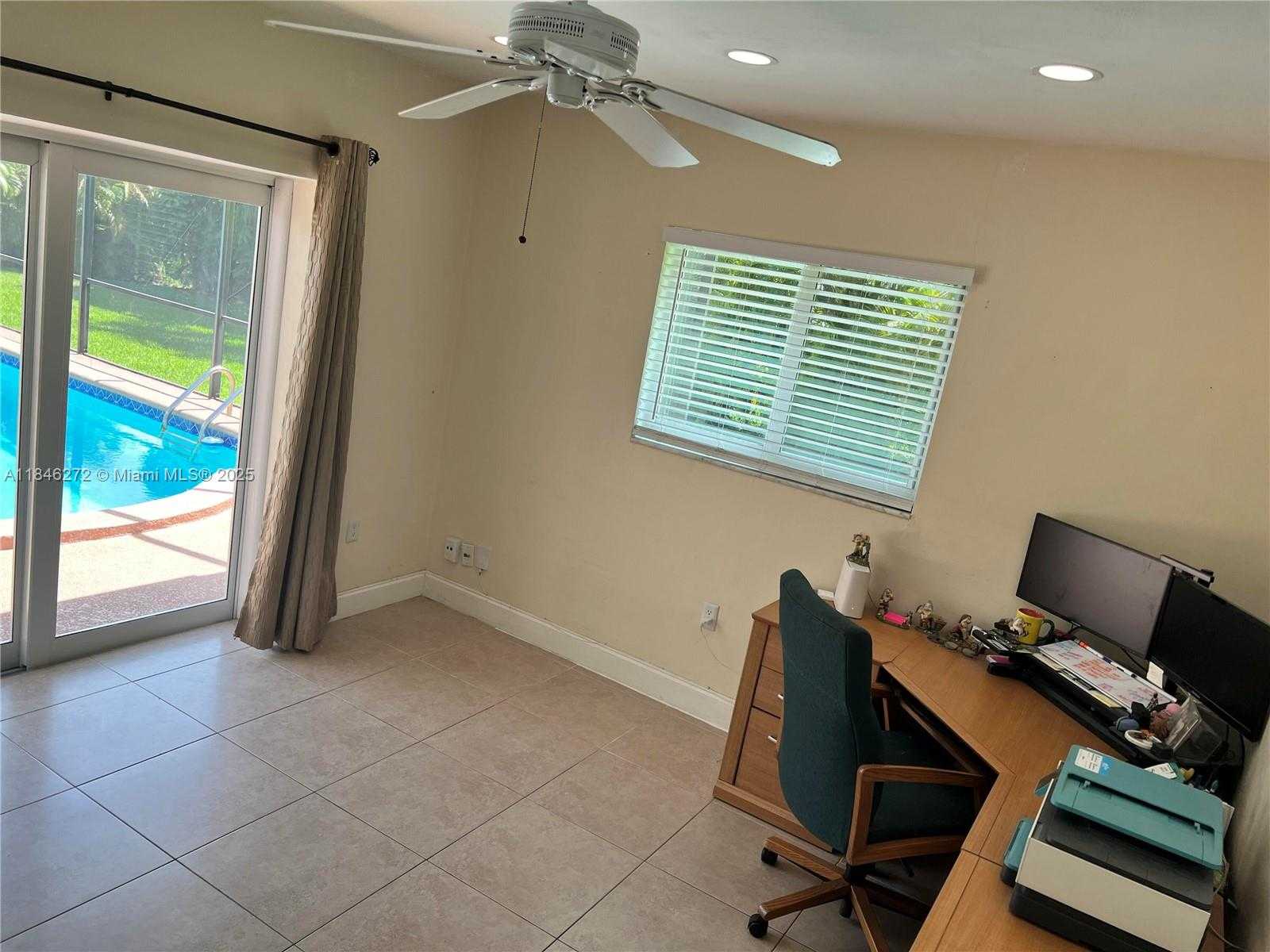 Small Image of 15424 SOUTH WEST 77TH CT, Palmetto Bay Number 39