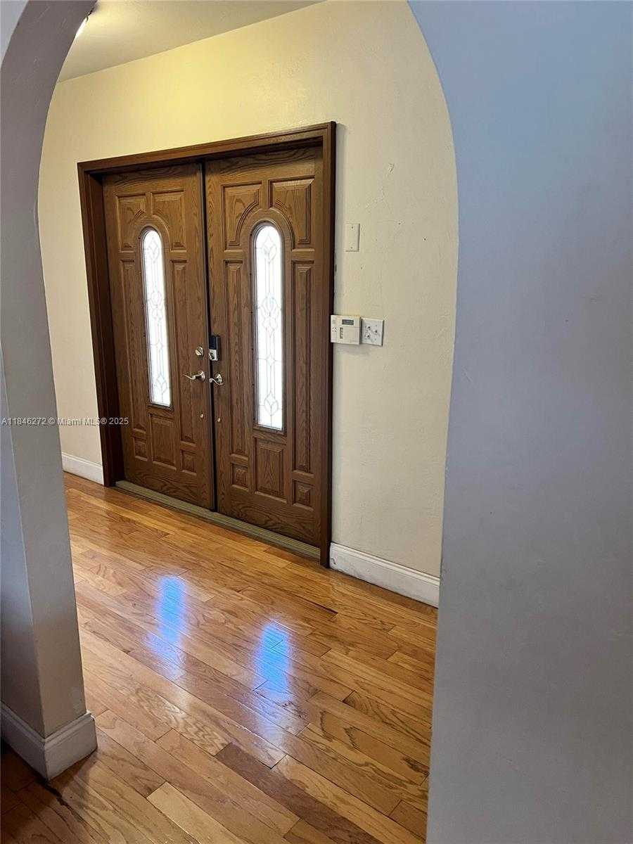 Small Image of 15424 SOUTH WEST 77TH CT, Palmetto Bay Number 7