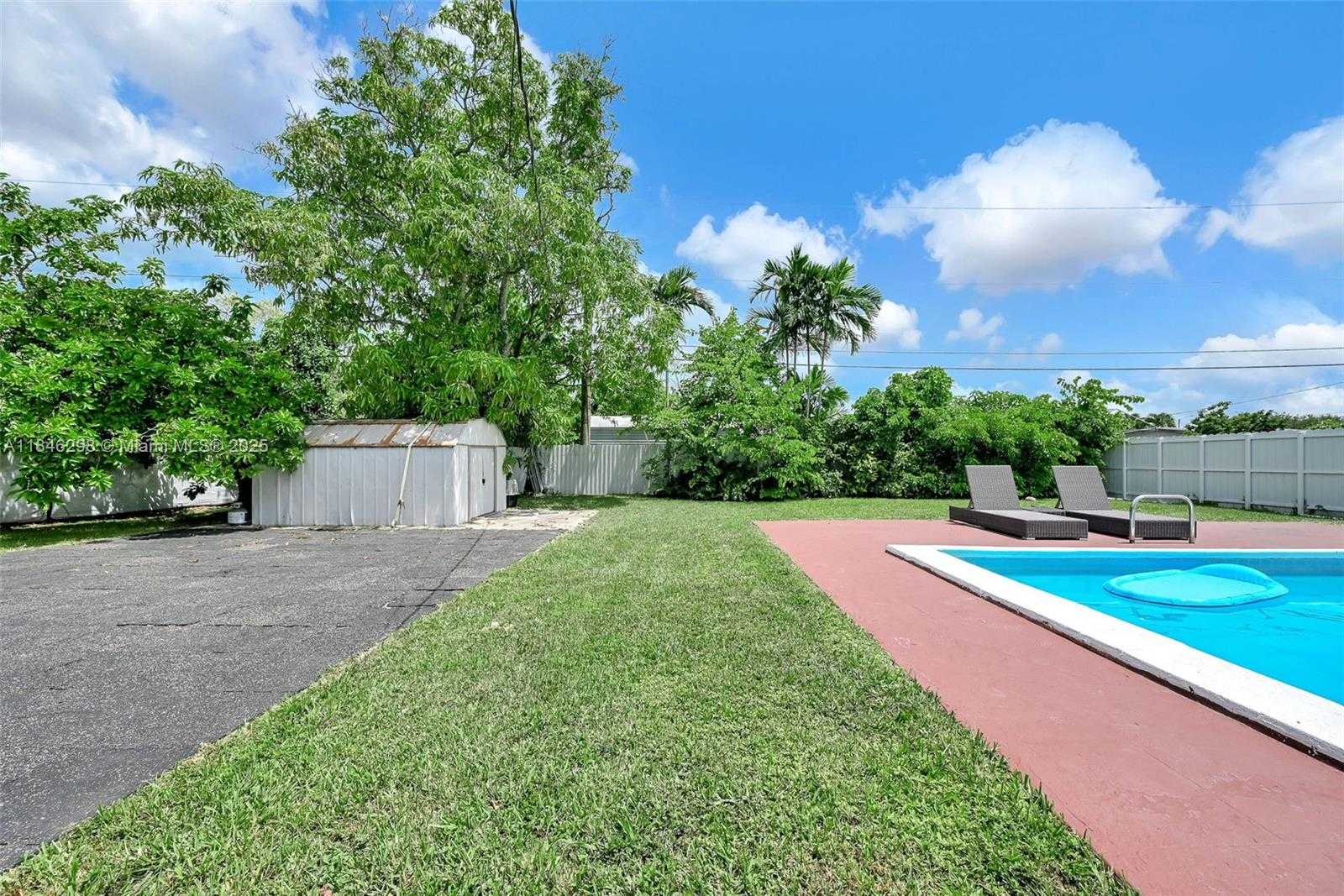 Small Image of 9740 CUTLER RIDGE DR, Cutler Bay Number 40