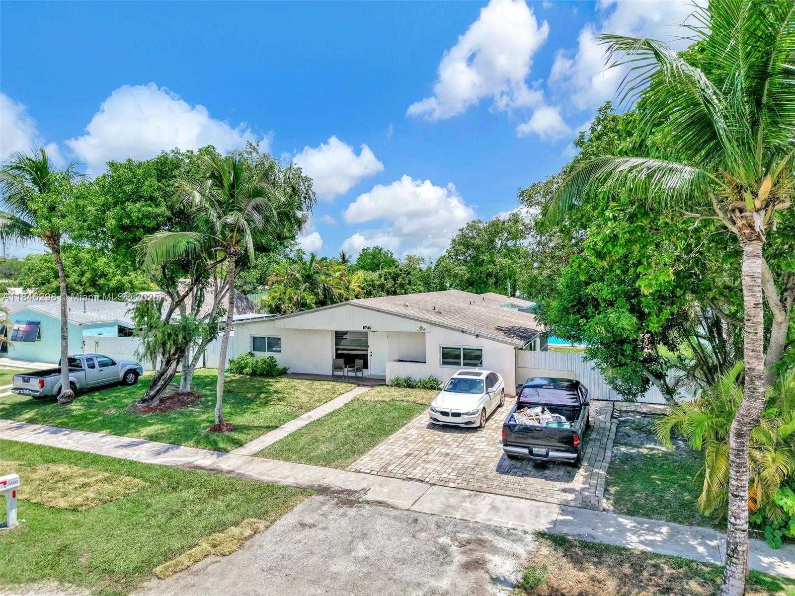 Small Image of 9740 CUTLER RIDGE DR, Cutler Bay Number 46