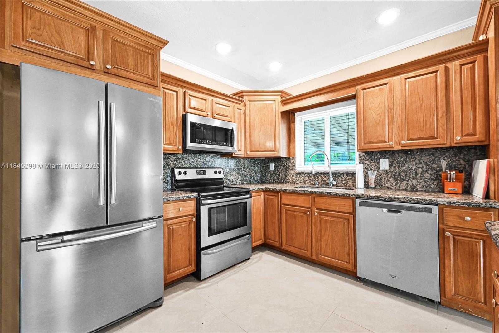 Small Image of 9740 CUTLER RIDGE DR, Cutler Bay Number 9