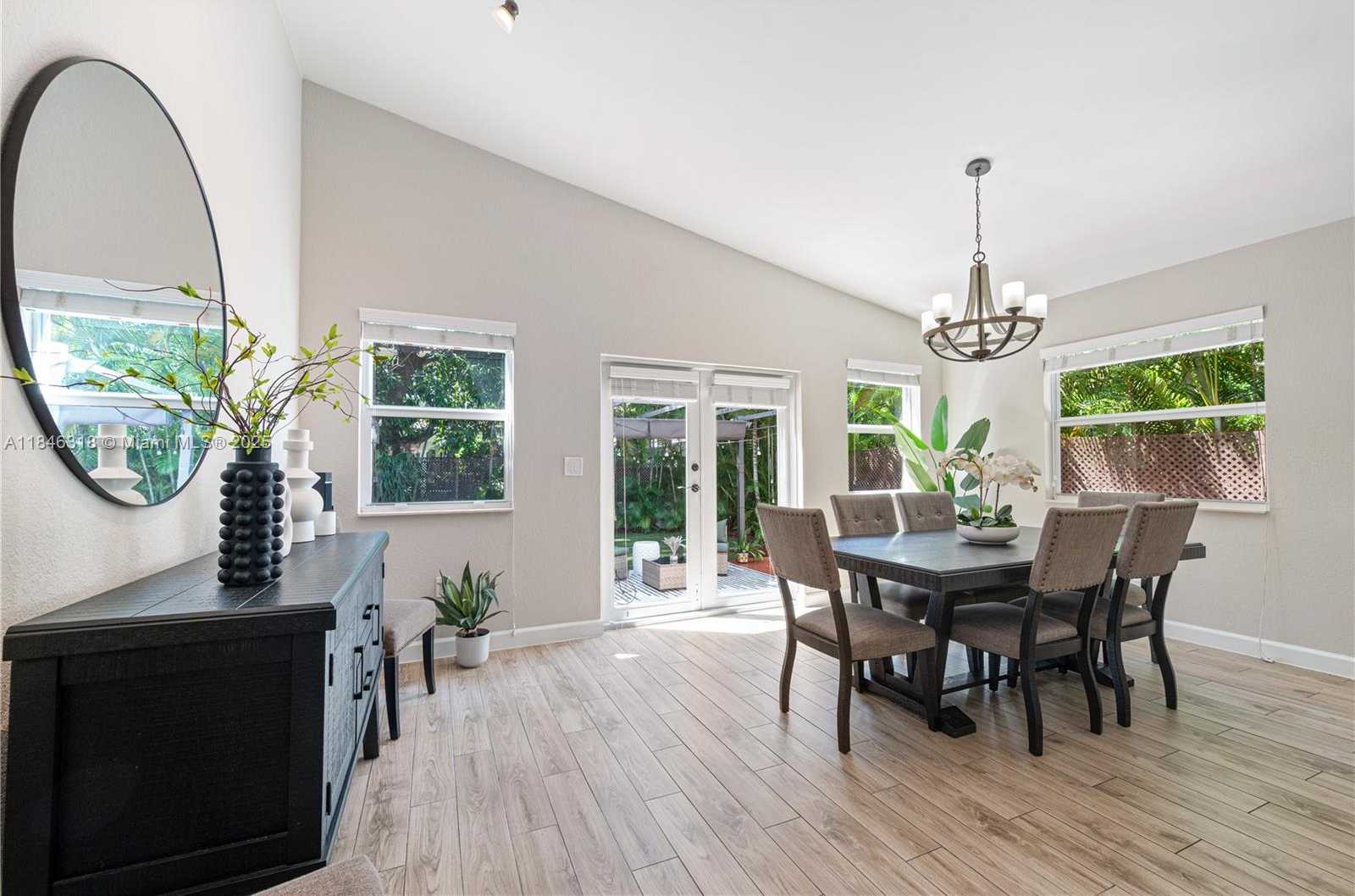 Small Image of 1020 SOUTH WEST 22ND ST, Miami Number 10