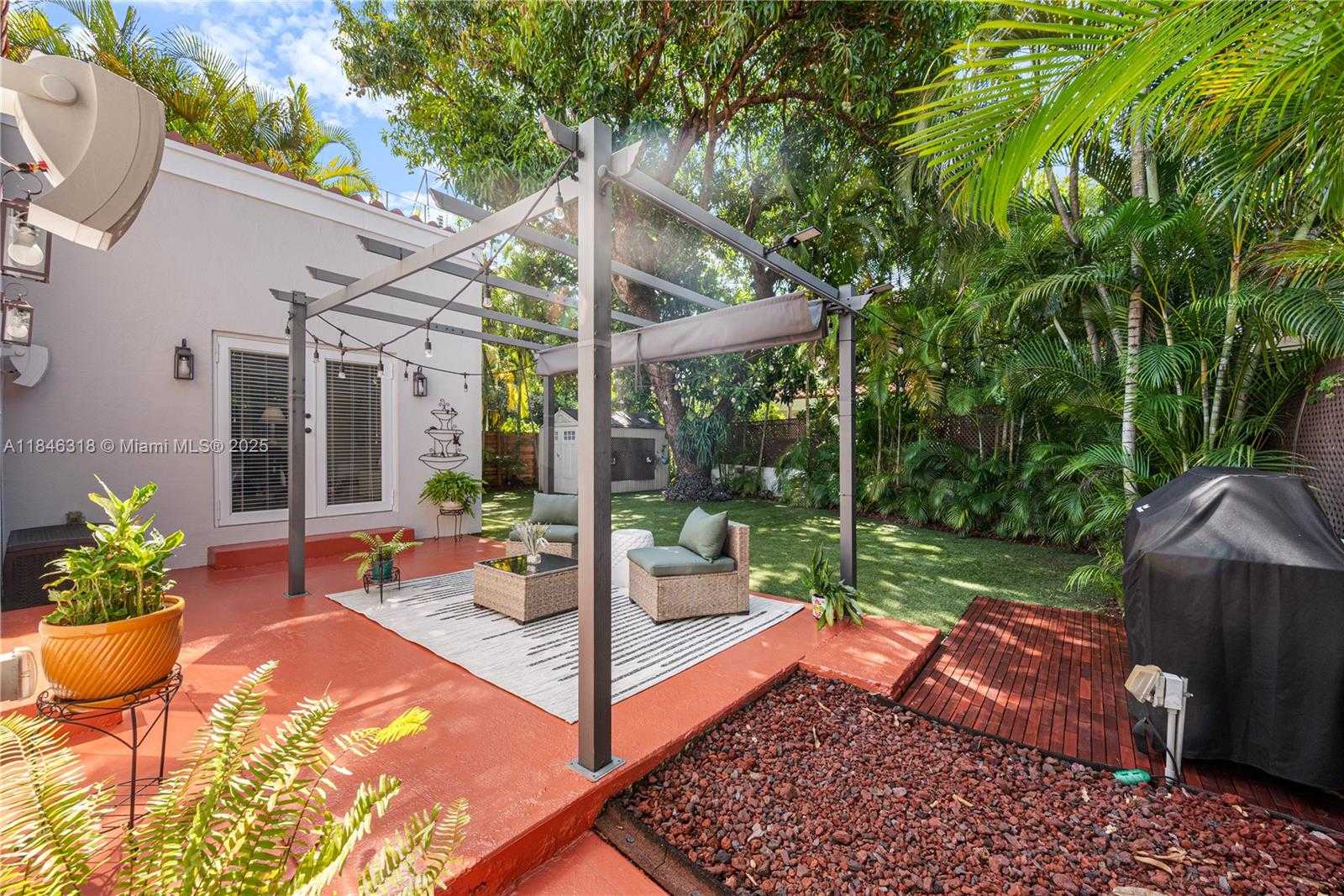 Small Image of 1020 SOUTH WEST 22ND ST, Miami Number 23