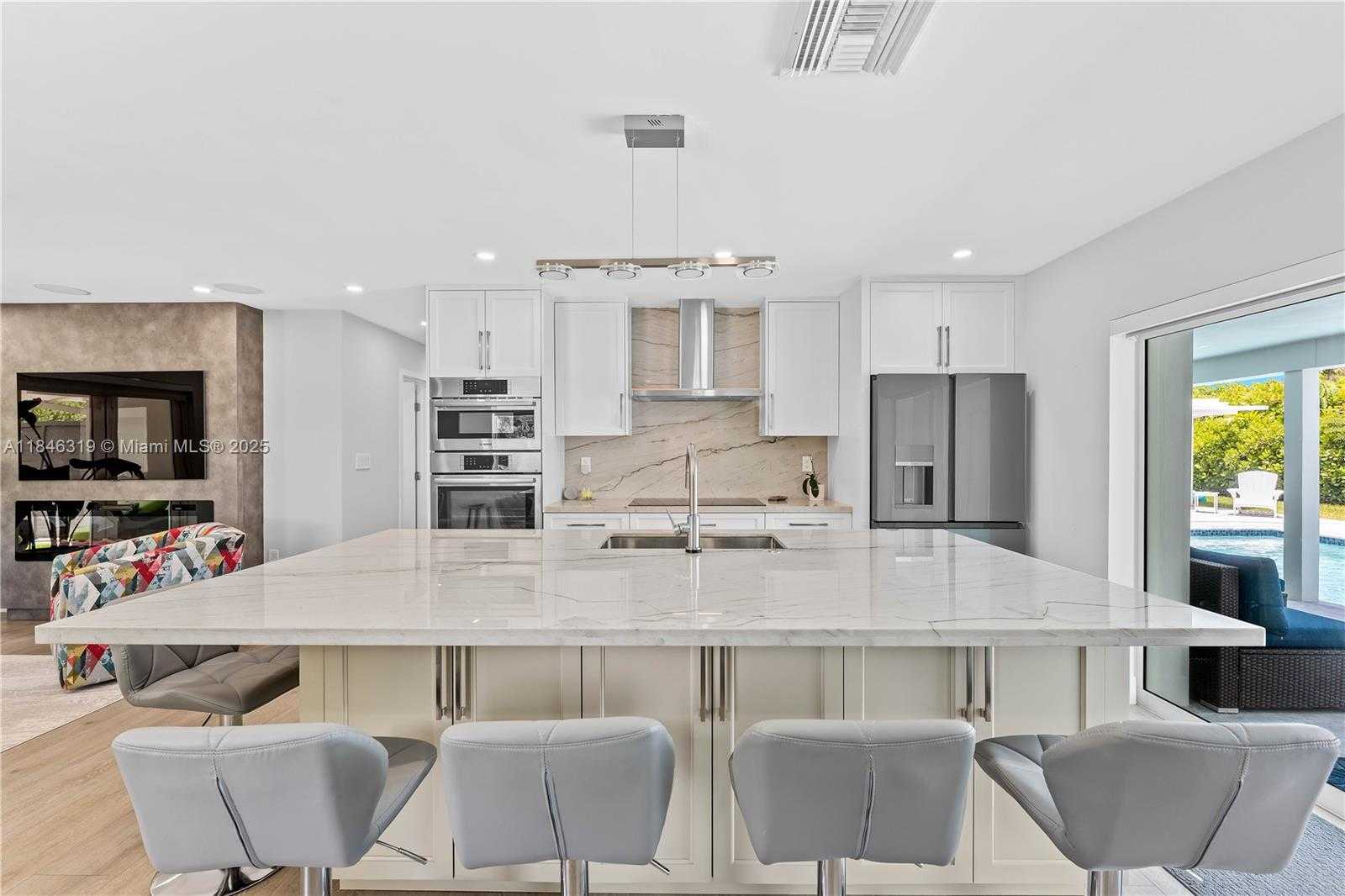 Small Image of 7425 SOUTH WEST 139TH TER, Palmetto Bay Number 12