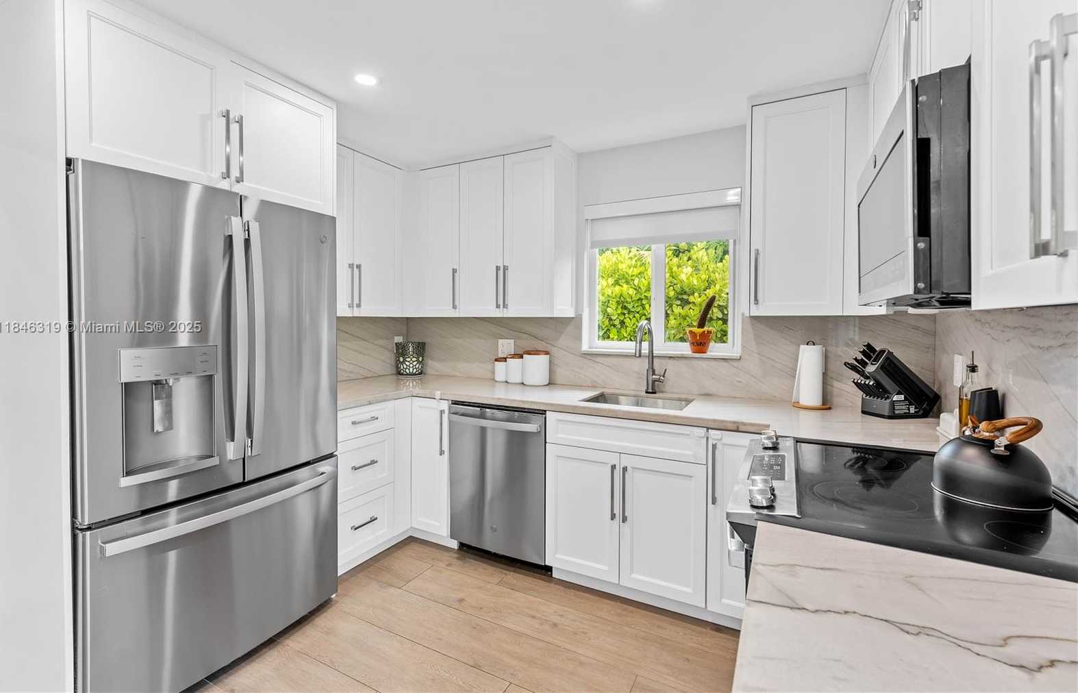 Small Image of 7425 SOUTH WEST 139TH TER, Palmetto Bay Number 48