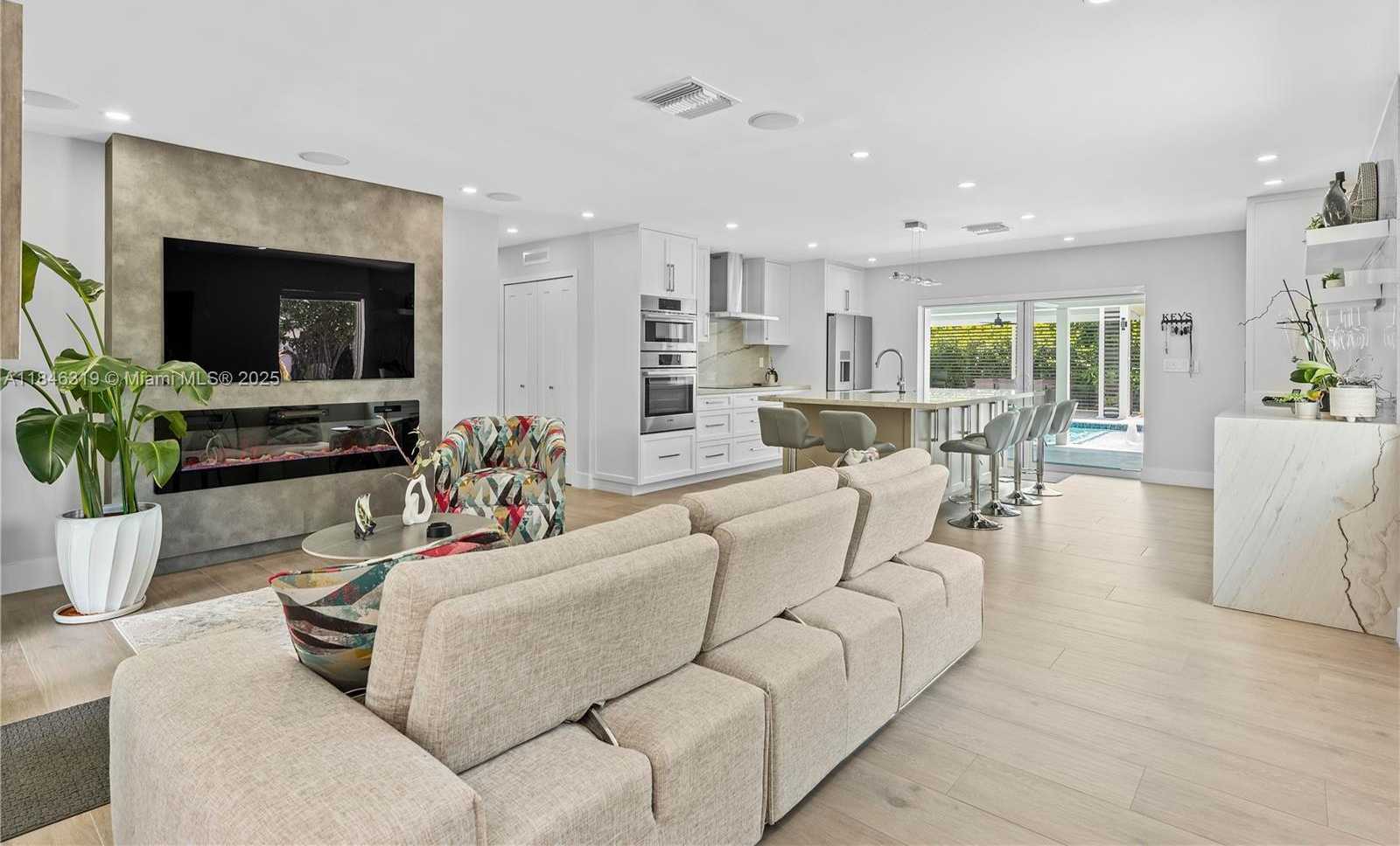 Small Image of 7425 SOUTH WEST 139TH TER, Palmetto Bay Number 7