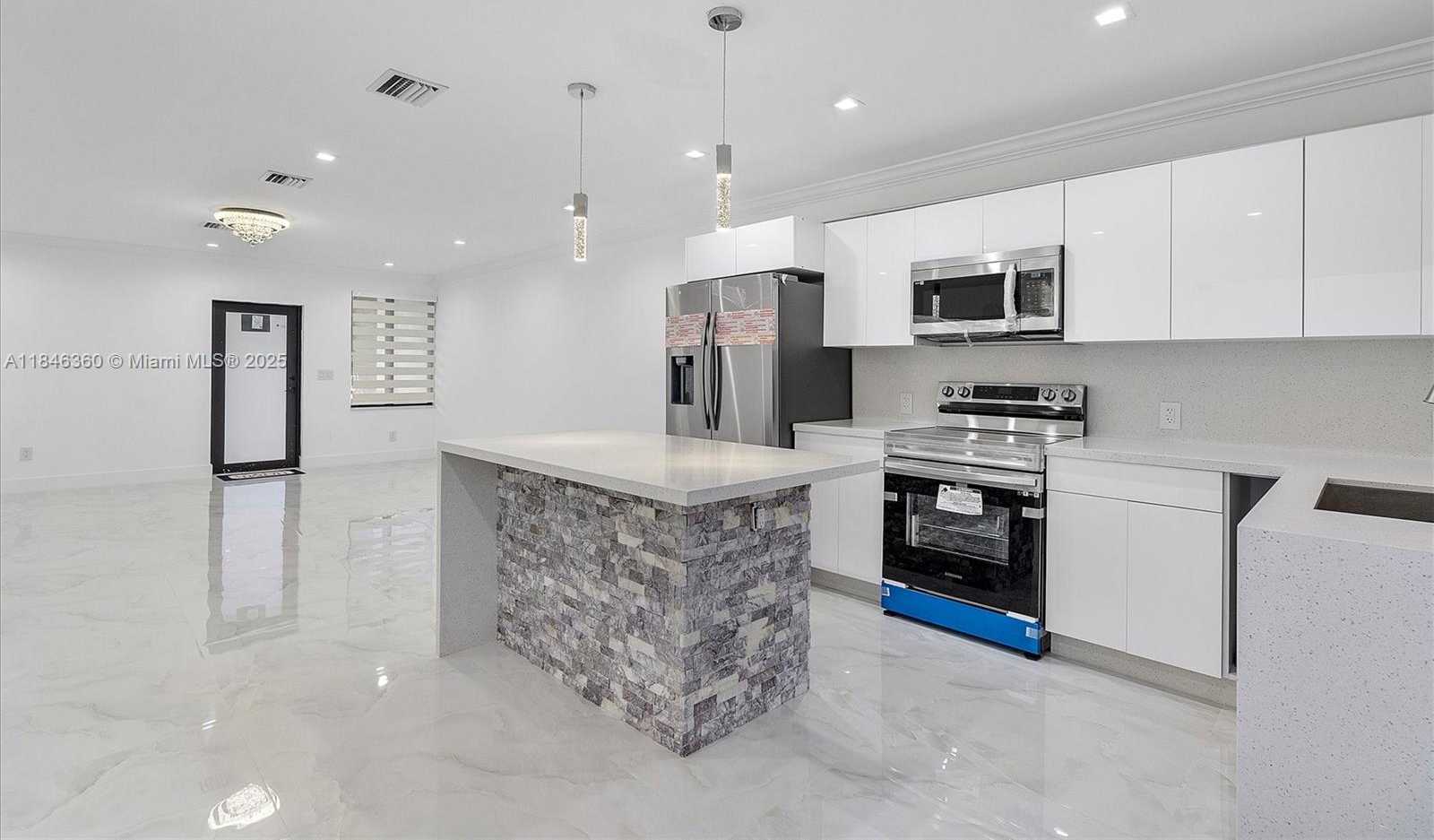Small Image of 501 EAST 59TH ST, Hialeah Number 12