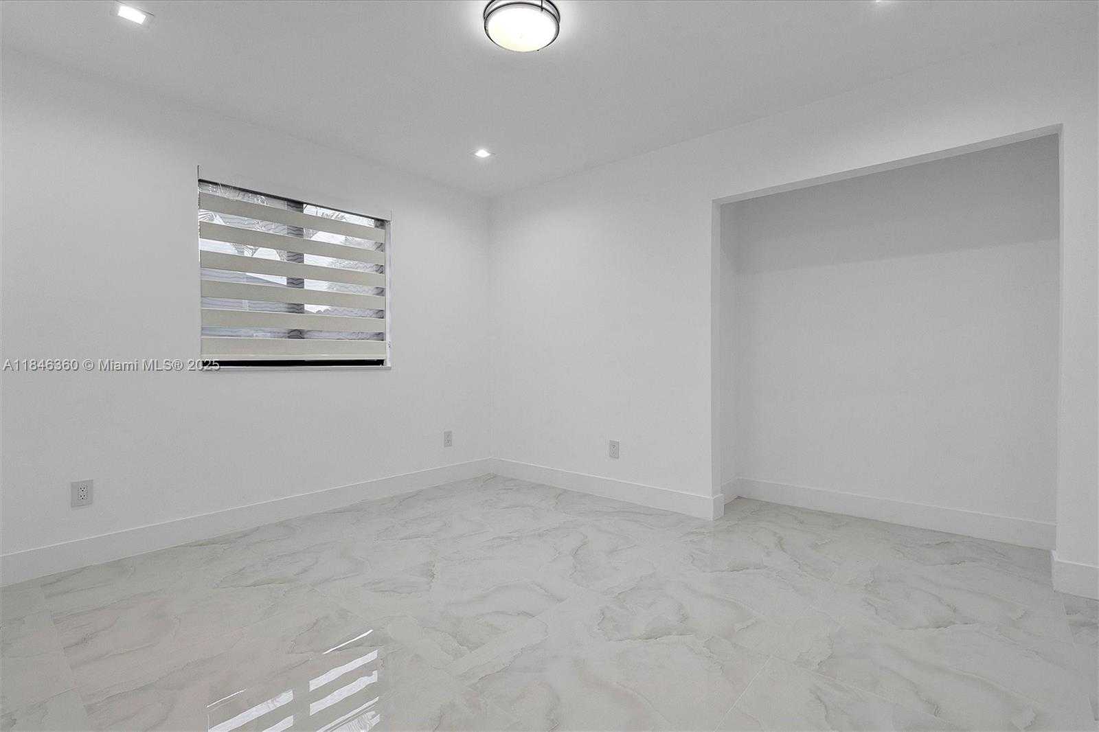 Small Image of 501 EAST 59TH ST, Hialeah Number 17