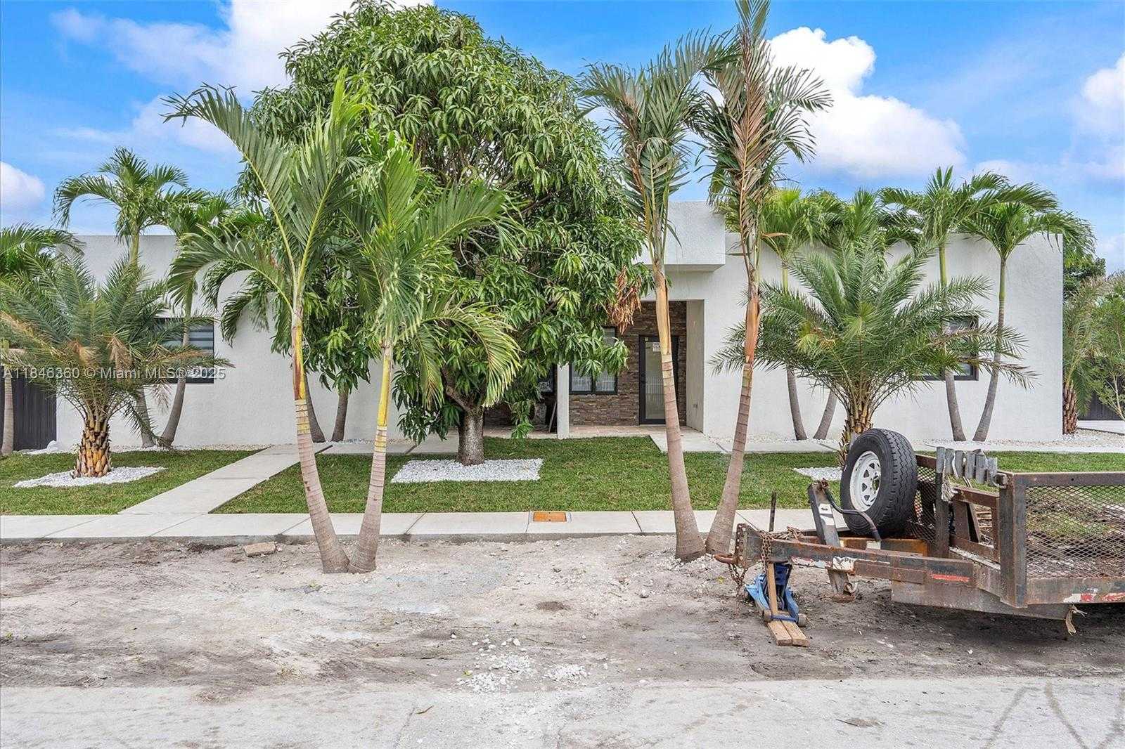 Small Image of 501 EAST 59TH ST, Hialeah Number 2