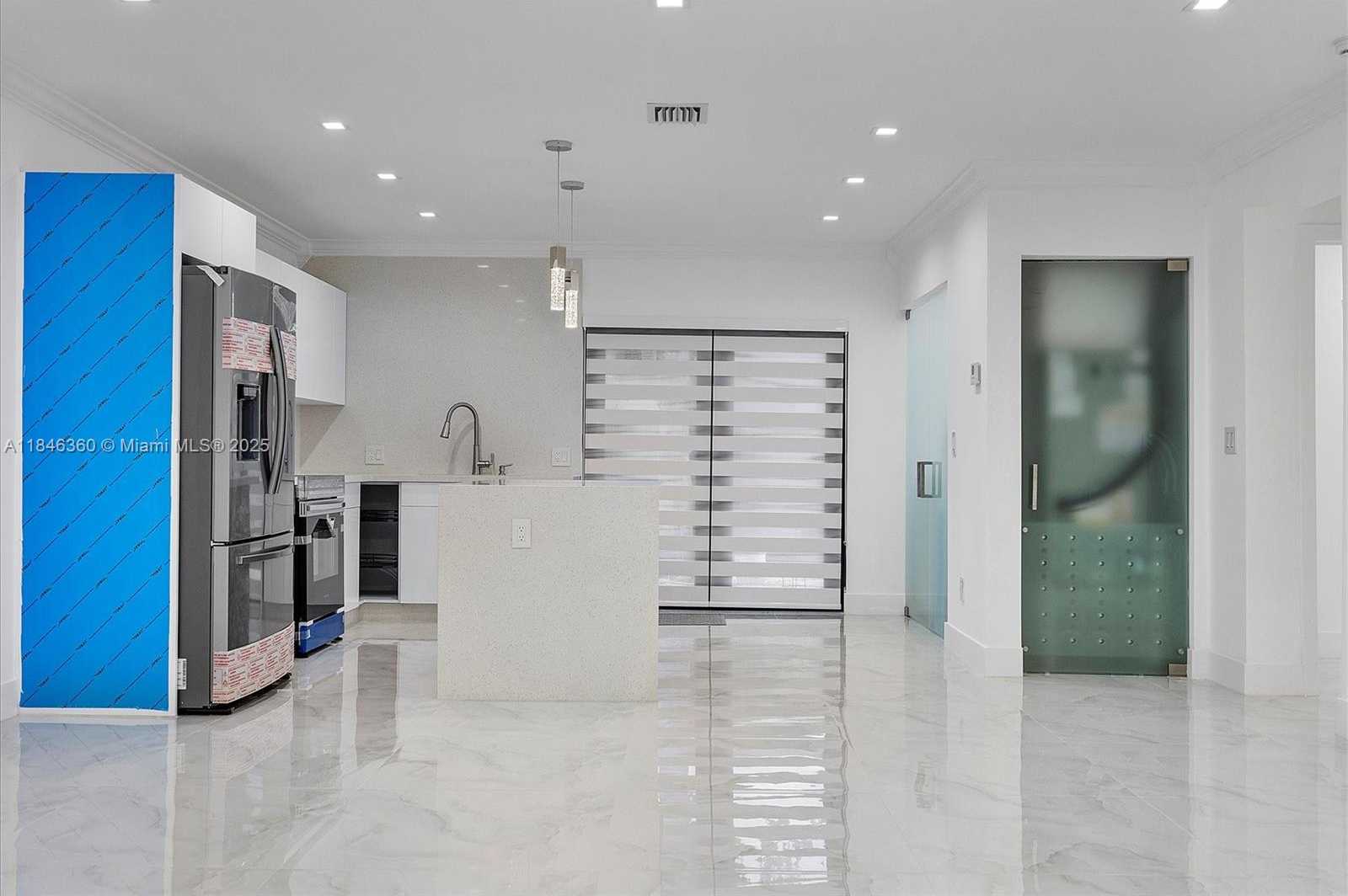 Small Image of 501 EAST 59TH ST, Hialeah Number 7