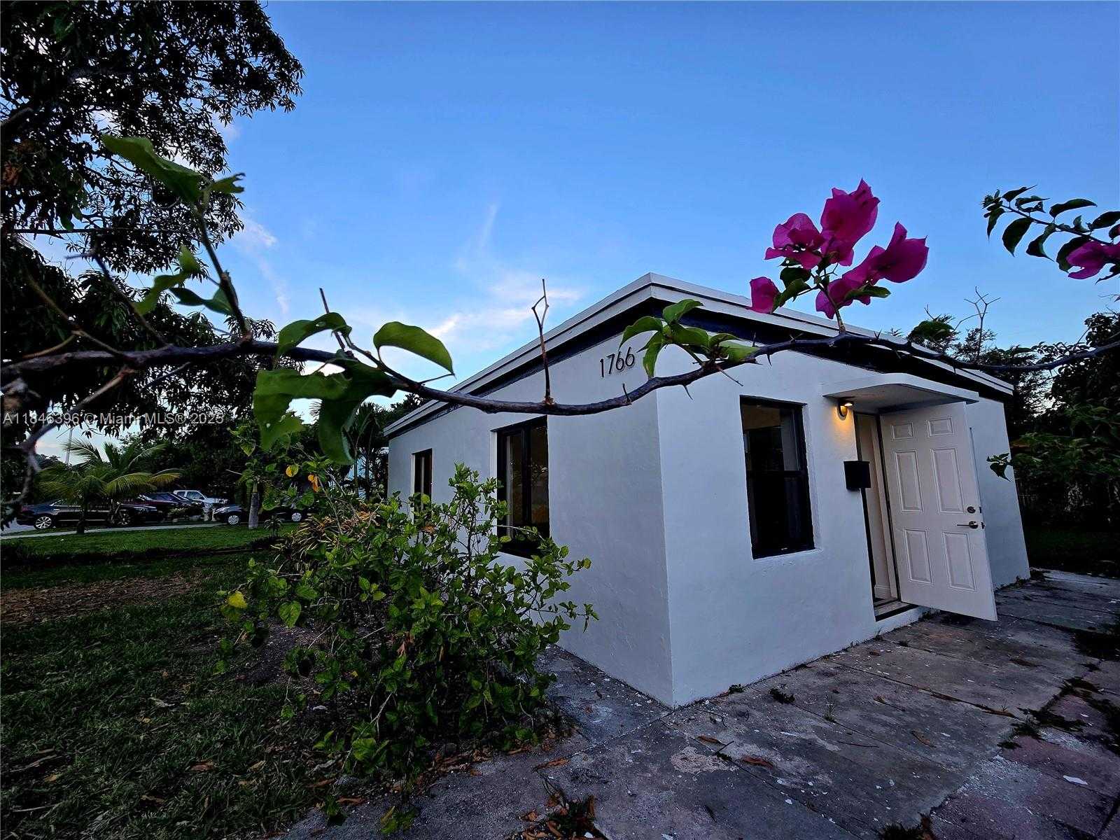 Small Image of 1766 NORTH EAST 183RD ST, North Miami Beach Number 15