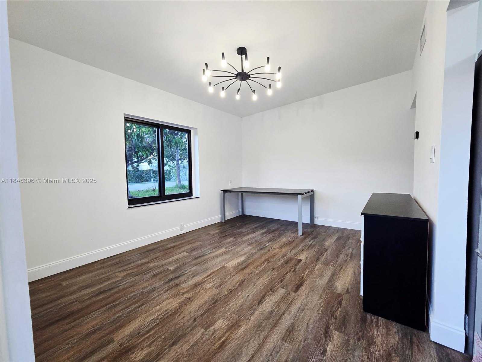 Small Image of 1766 NORTH EAST 183RD ST, North Miami Beach Number 16