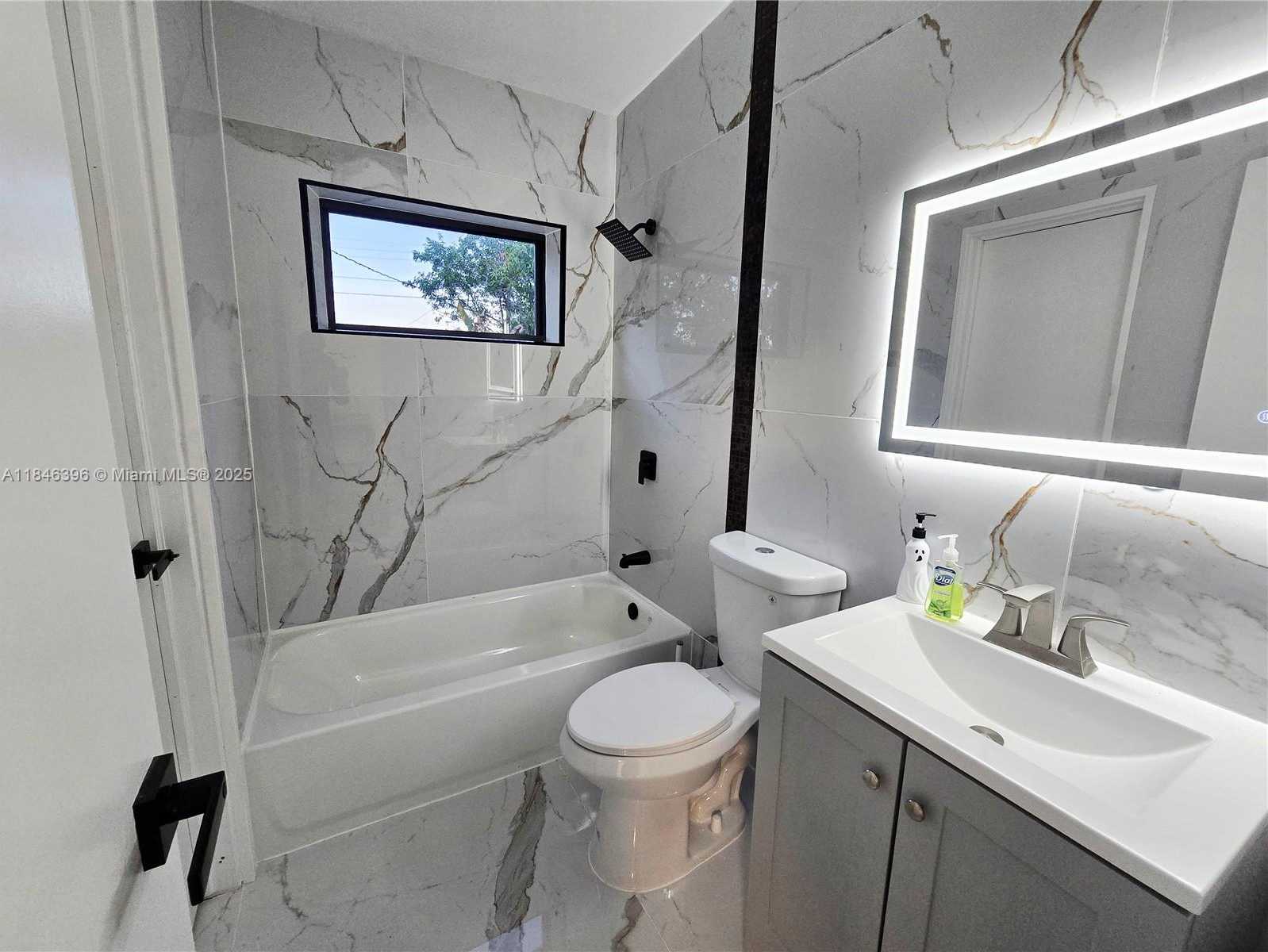 Small Image of 1766 NORTH EAST 183RD ST, North Miami Beach Number 20