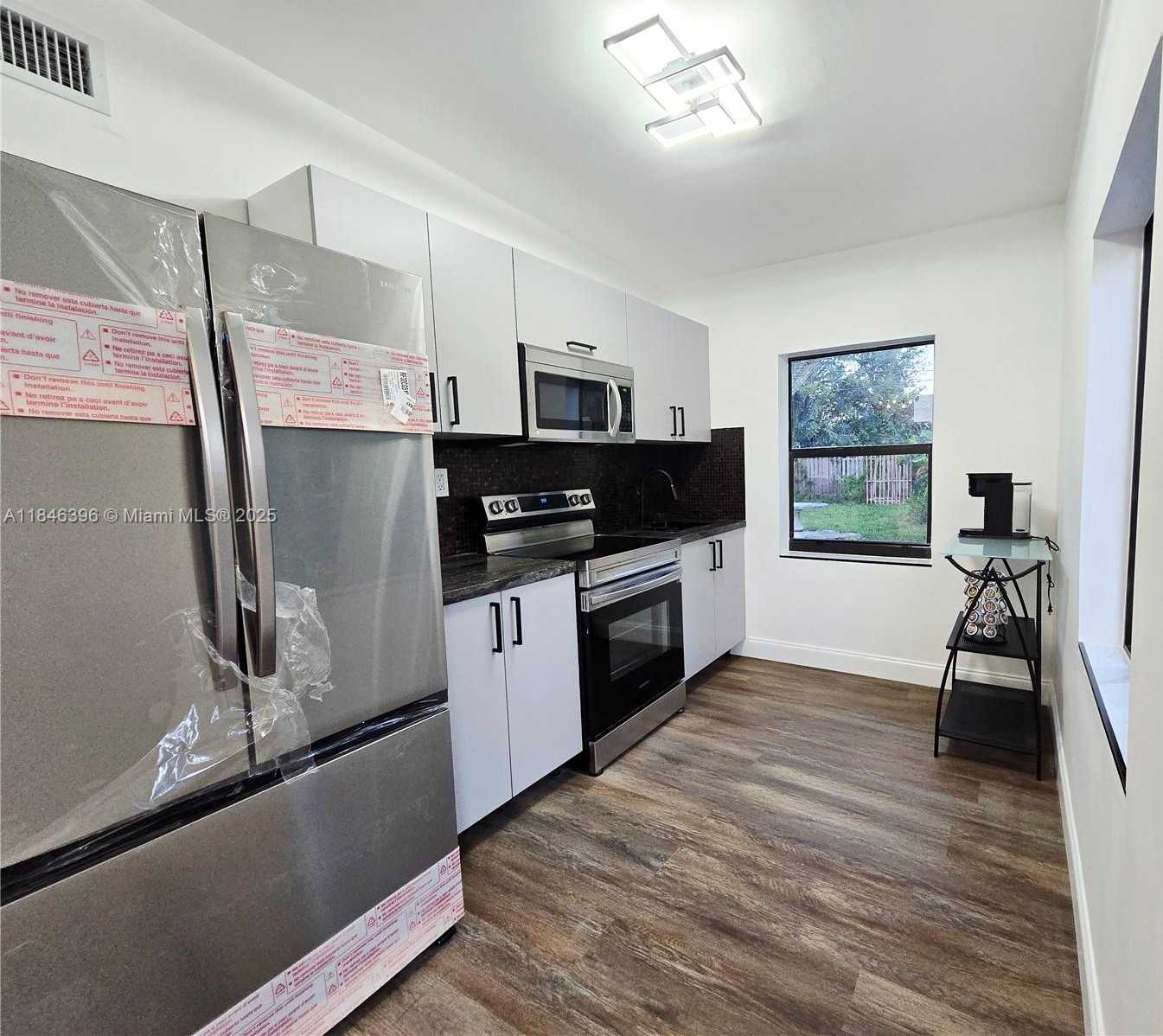 Small Image of 1766 NORTH EAST 183RD ST, North Miami Beach Number 3