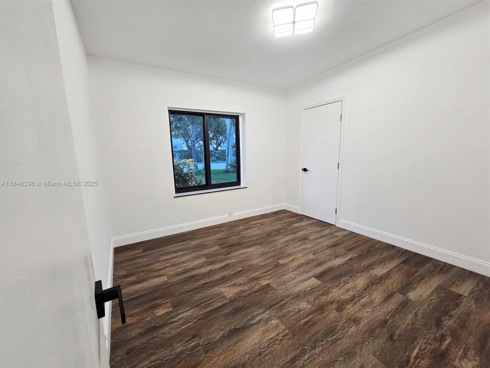 Small Image of 1766 NORTH EAST 183RD ST, North Miami Beach Number 7