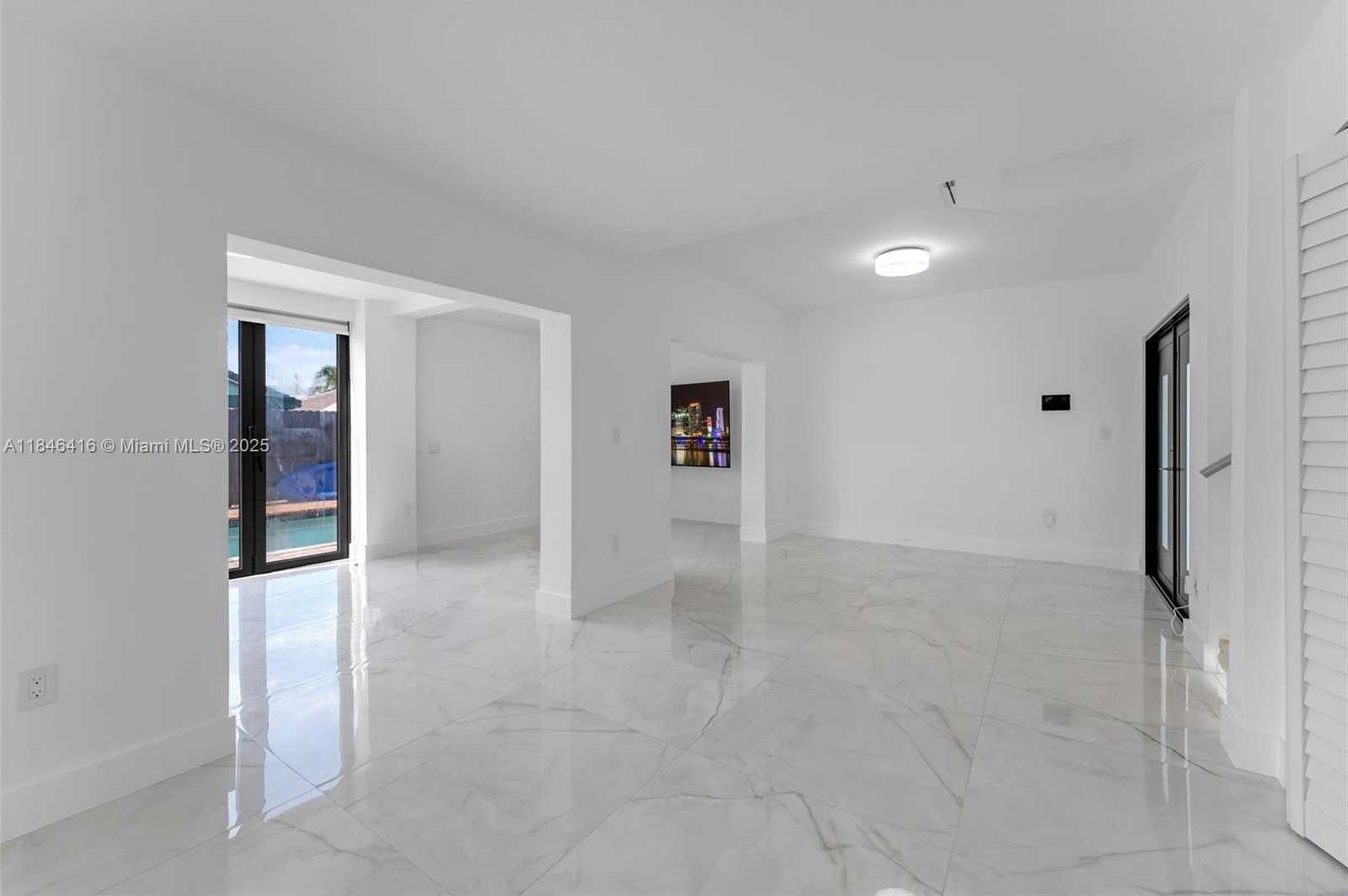 Small Image of 14285 SOUTH WEST 183RD TER, Miami Number 10