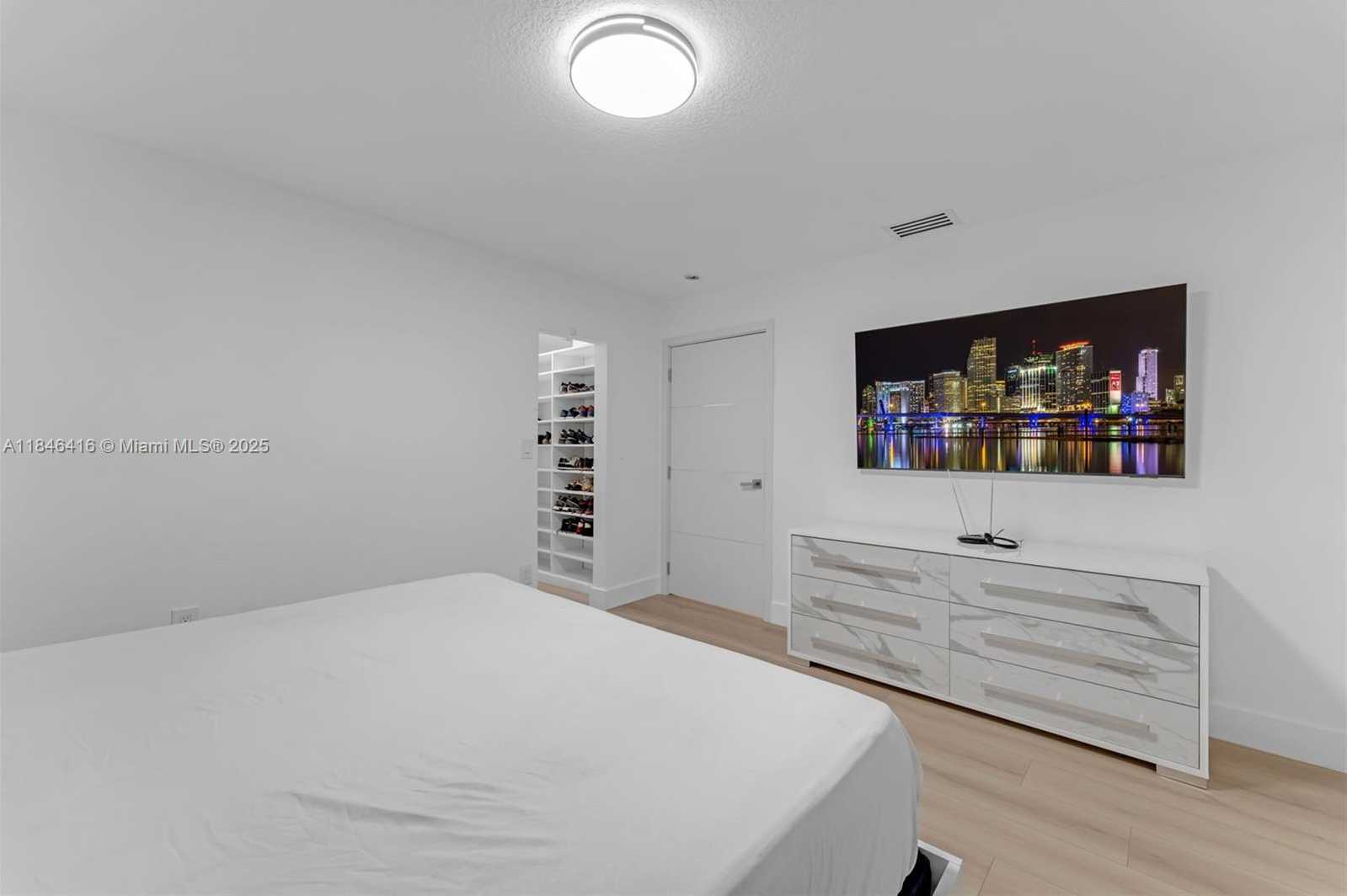 Small Image of 14285 SOUTH WEST 183RD TER, Miami Number 16