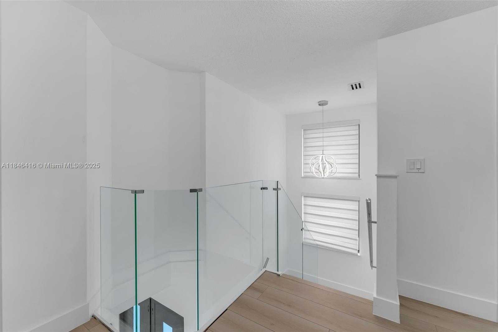 Small Image of 14285 SOUTH WEST 183RD TER, Miami Number 19