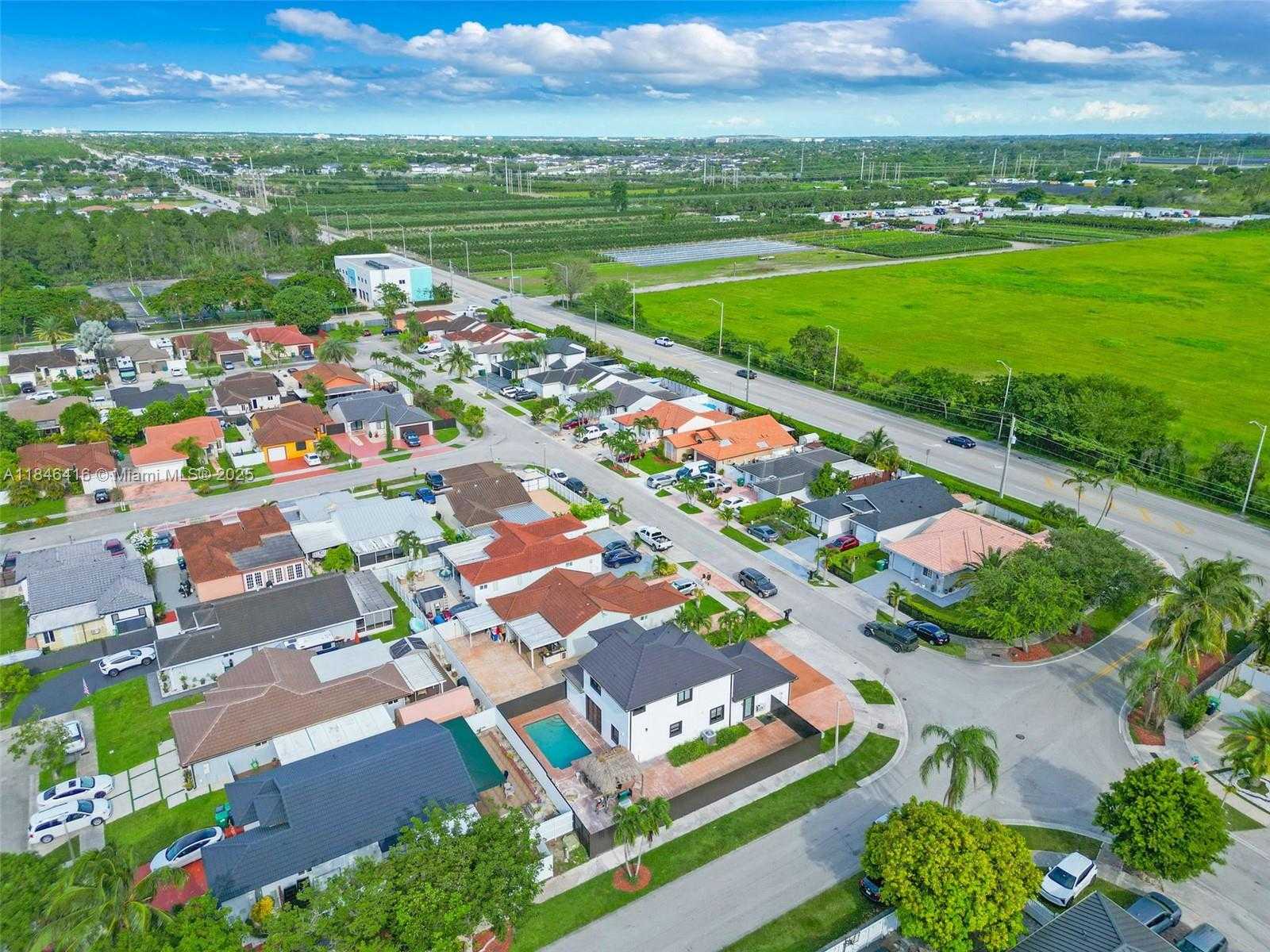 Small Image of 14285 SOUTH WEST 183RD TER, Miami Number 38
