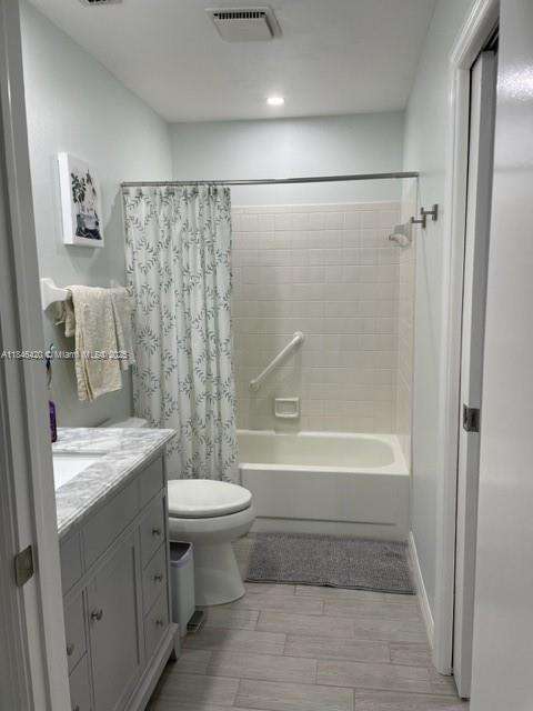 Small Image of 6396 ROYAL WOODS DR, Fort Myers Number 14