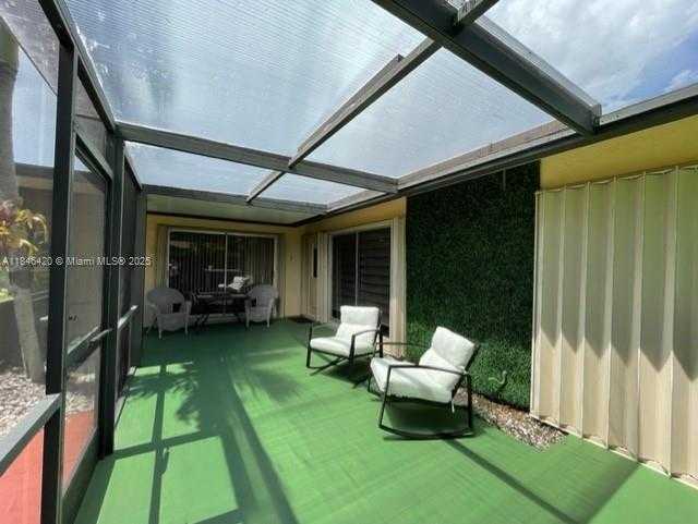 Small Image of 6396 ROYAL WOODS DR, Fort Myers Number 2
