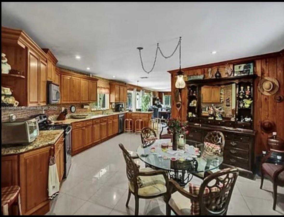 Small Image of 37225 SOUTH WEST 214TH AVE, Homestead Number 36