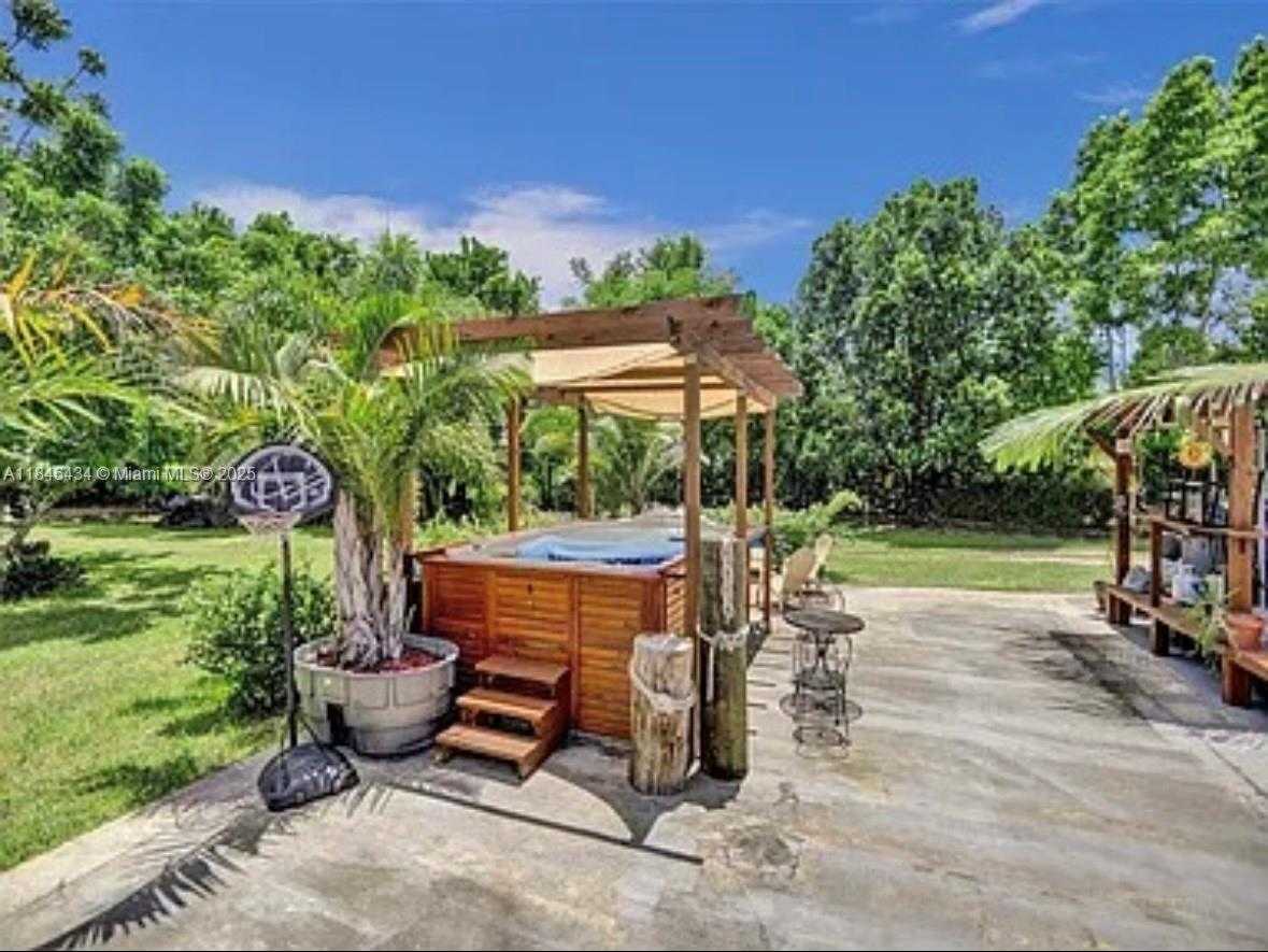 Small Image of 37225 SOUTH WEST 214TH AVE, Homestead Number 4