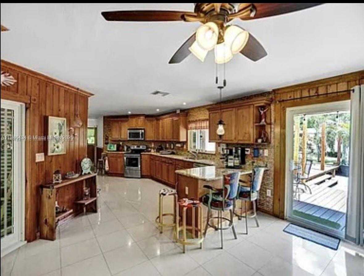 Small Image of 37225 SOUTH WEST 214TH AVE, Homestead Number 42