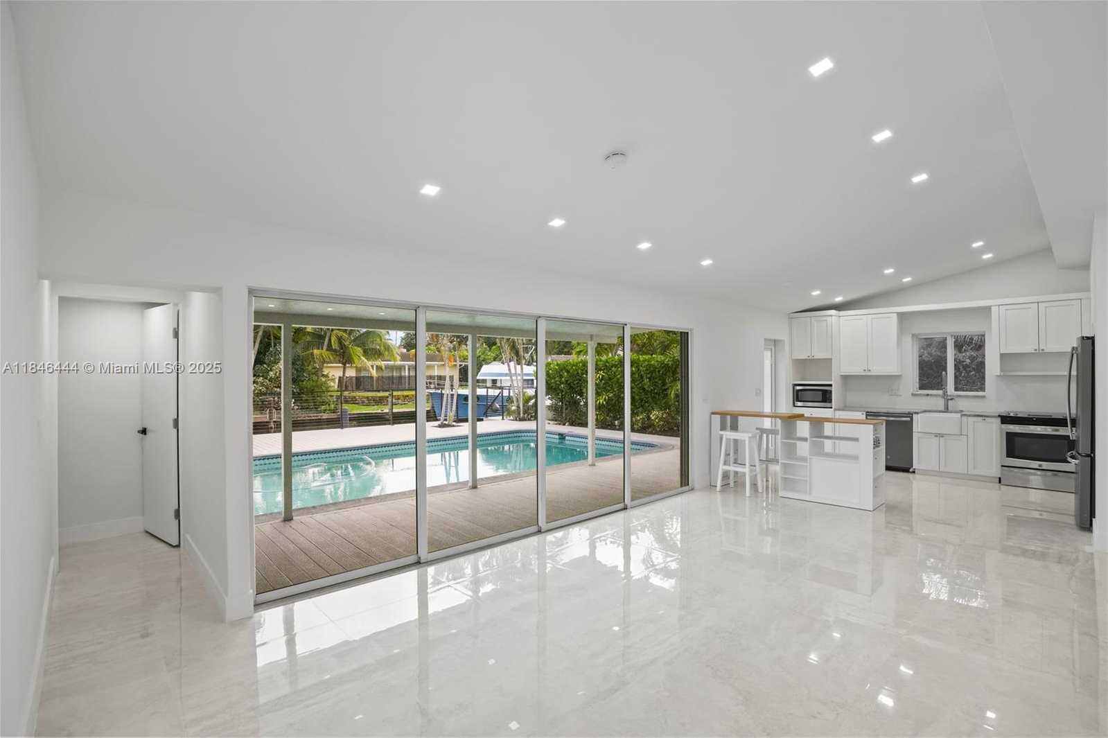 Small Image of 1724 SOUTH WEST 5TH ST, Fort Lauderdale Number 13