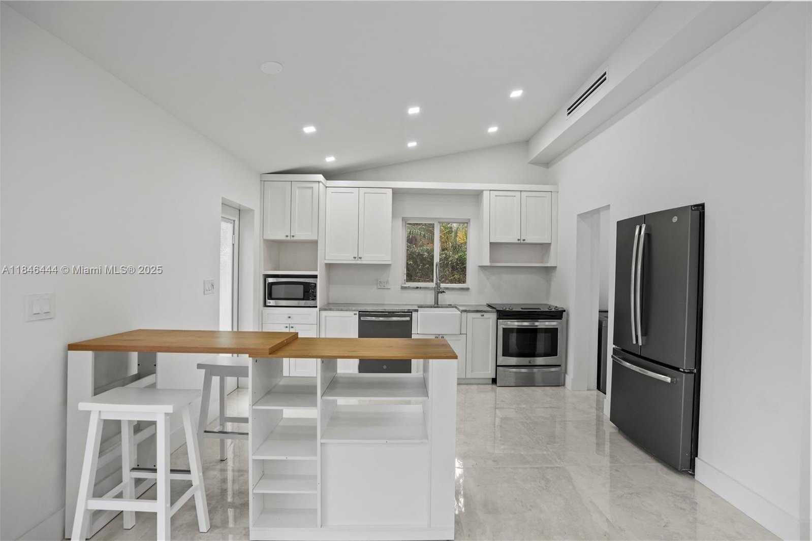 Small Image of 1724 SOUTH WEST 5TH ST, Fort Lauderdale Number 21