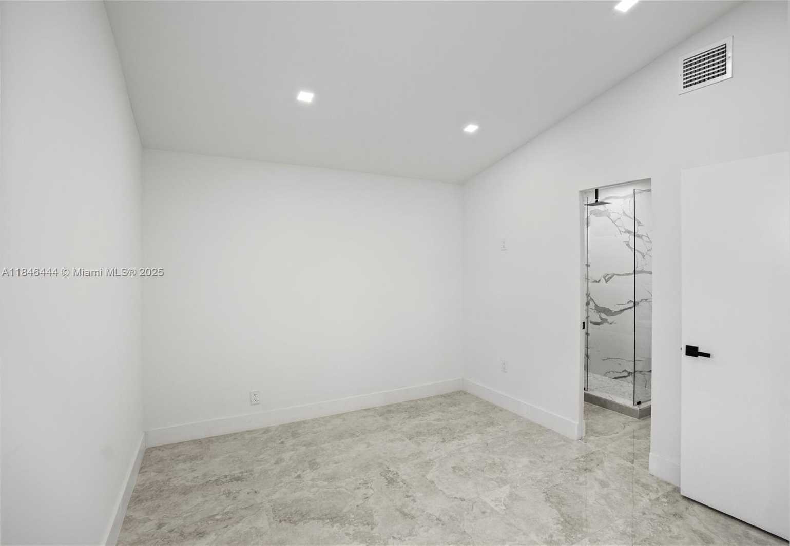 Small Image of 1724 SOUTH WEST 5TH ST, Fort Lauderdale Number 40