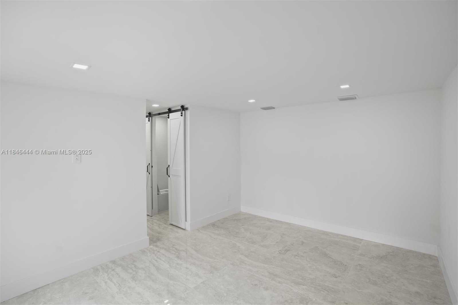 Small Image of 1724 SOUTH WEST 5TH ST, Fort Lauderdale Number 43