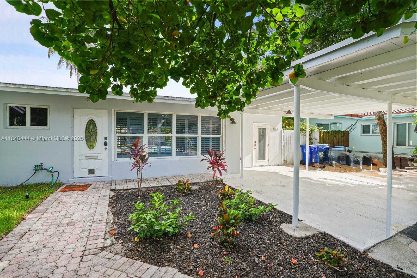 Small Image of 1724 SOUTH WEST 5TH ST, Fort Lauderdale Number 47