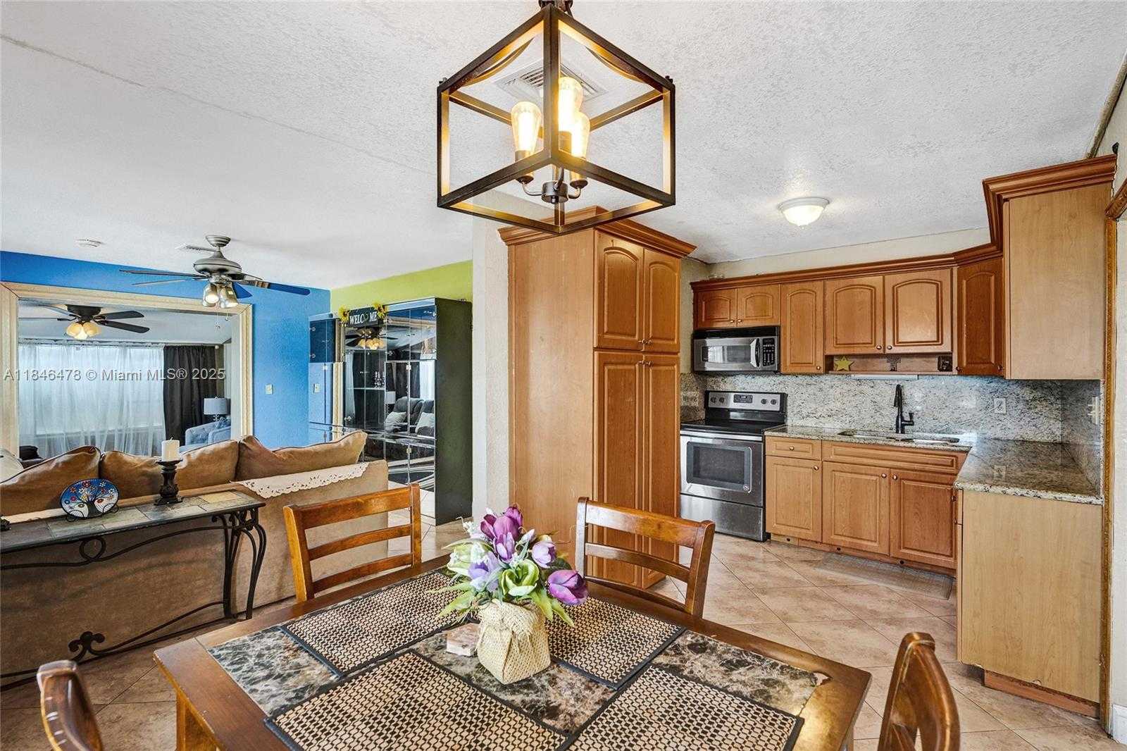 Small Image of 740 NORTH WEST 17TH ST, Pompano Beach Number 10