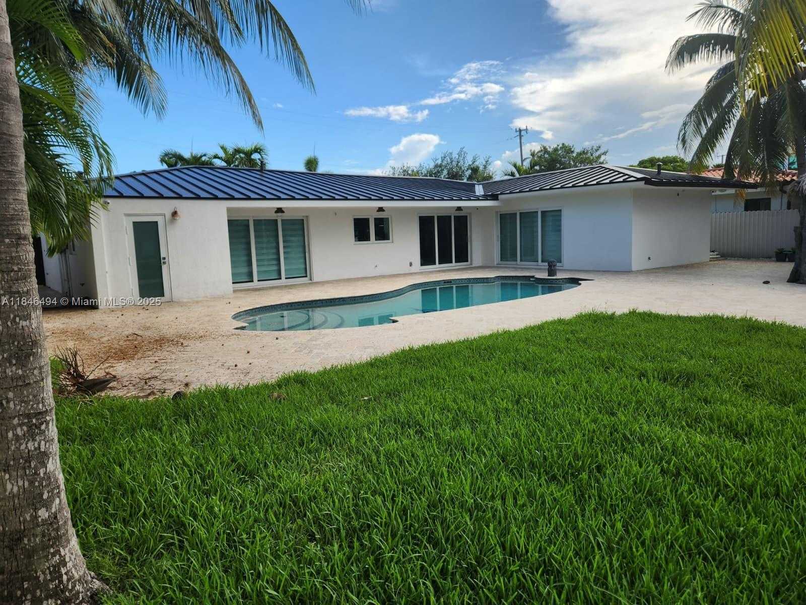 Small Image of 2055 ARCH CREEK DR, North Miami Number 5