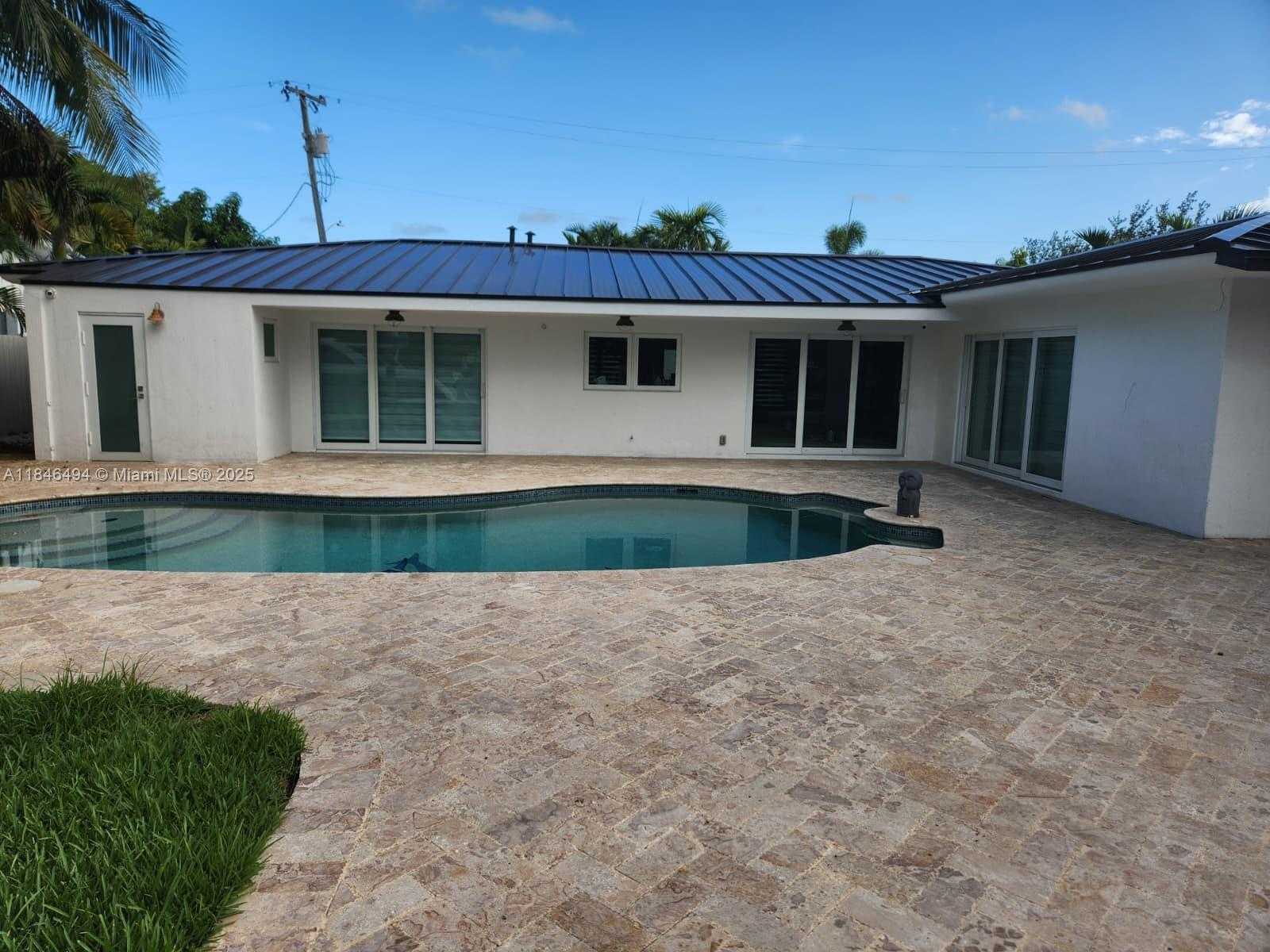 Small Image of 2055 ARCH CREEK DR, North Miami Number 6
