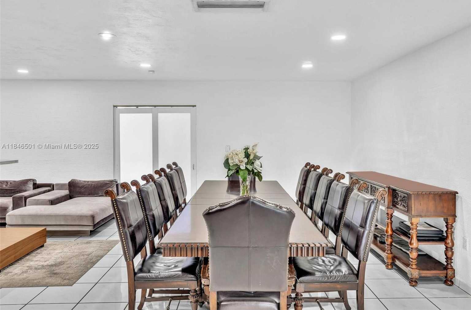 Small Image of 9524 BYRON AVE, Surfside Number 20