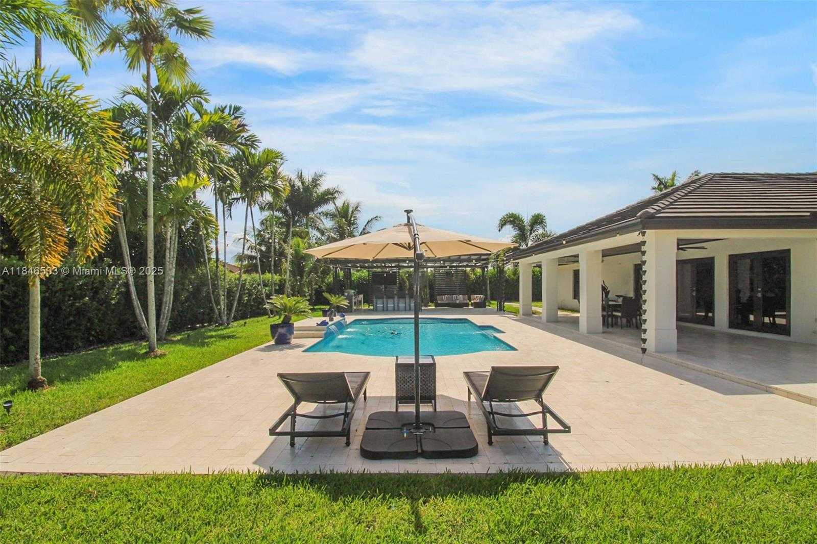 Small Image of 17242 SOUTH WEST 284TH ST, Homestead Number 11