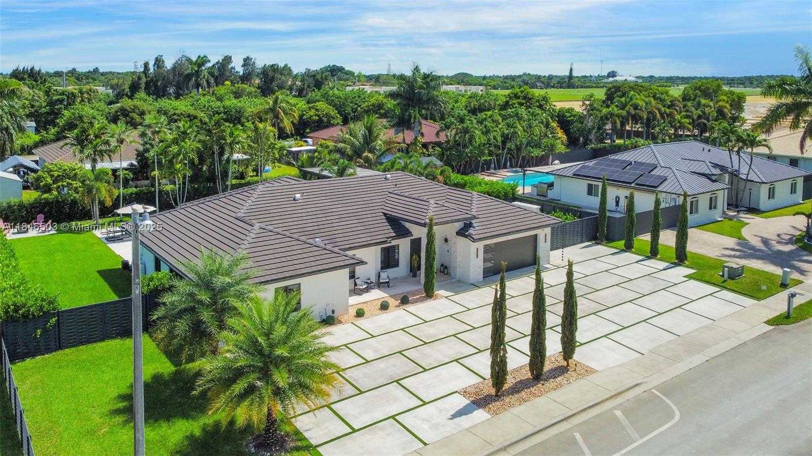 Small Image of 17242 SOUTH WEST 284TH ST, Homestead Number 14