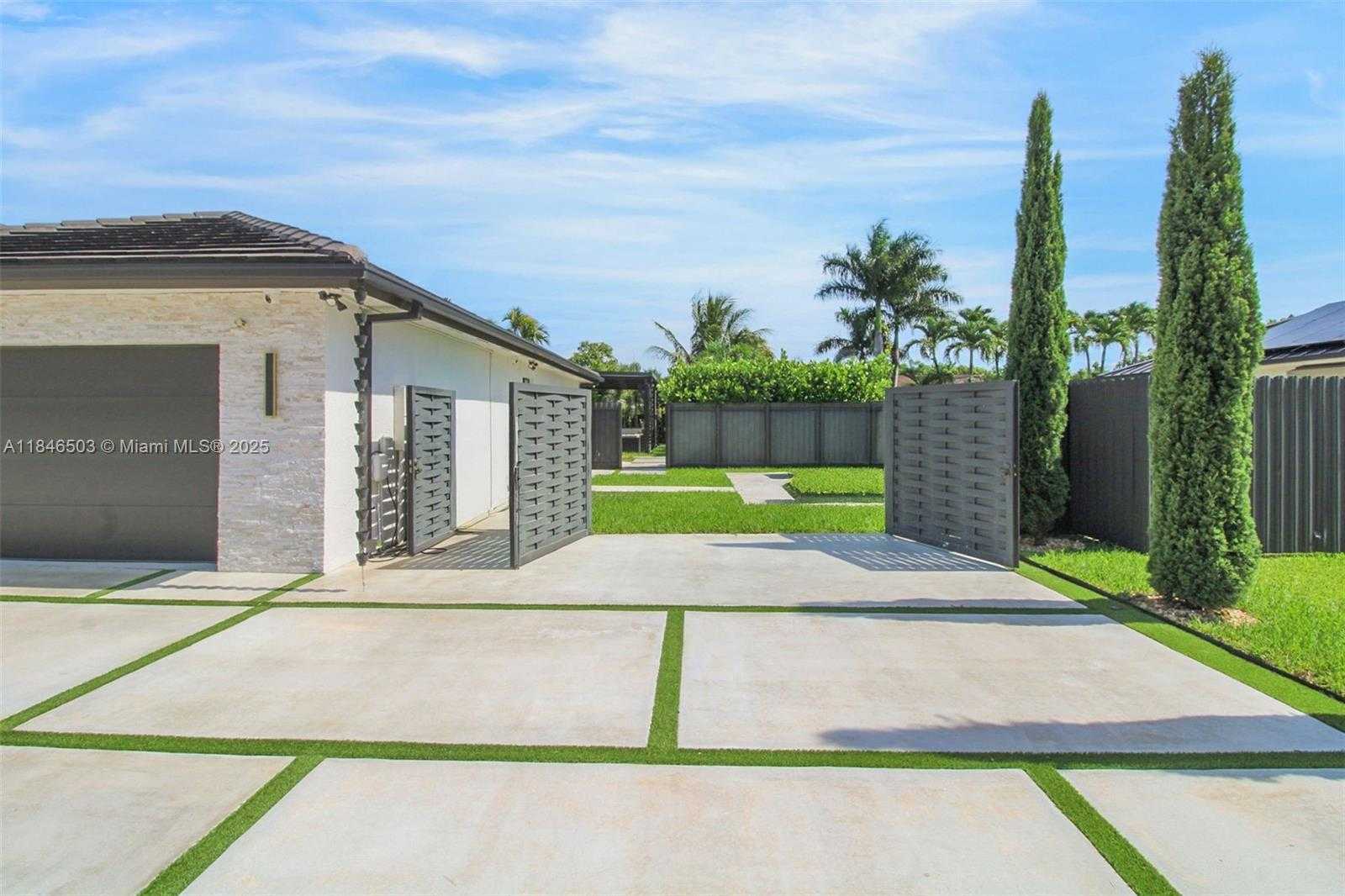 Small Image of 17242 SOUTH WEST 284TH ST, Homestead Number 4