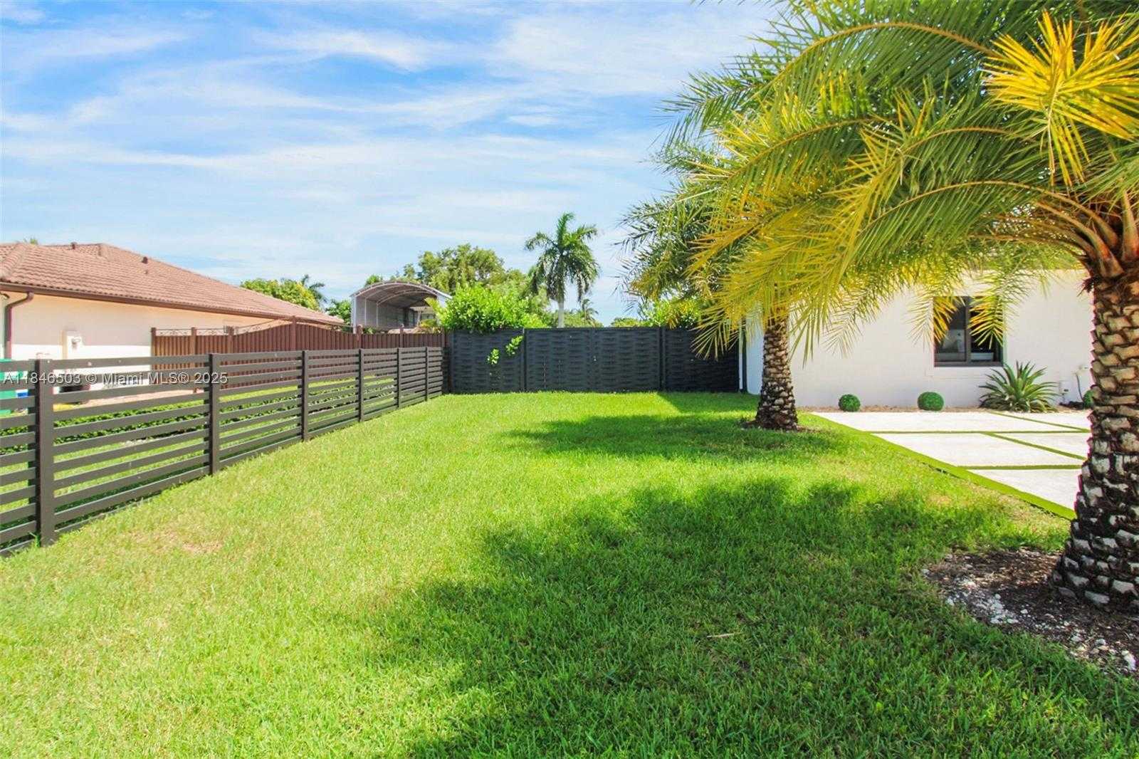 Small Image of 17242 SOUTH WEST 284TH ST, Homestead Number 44