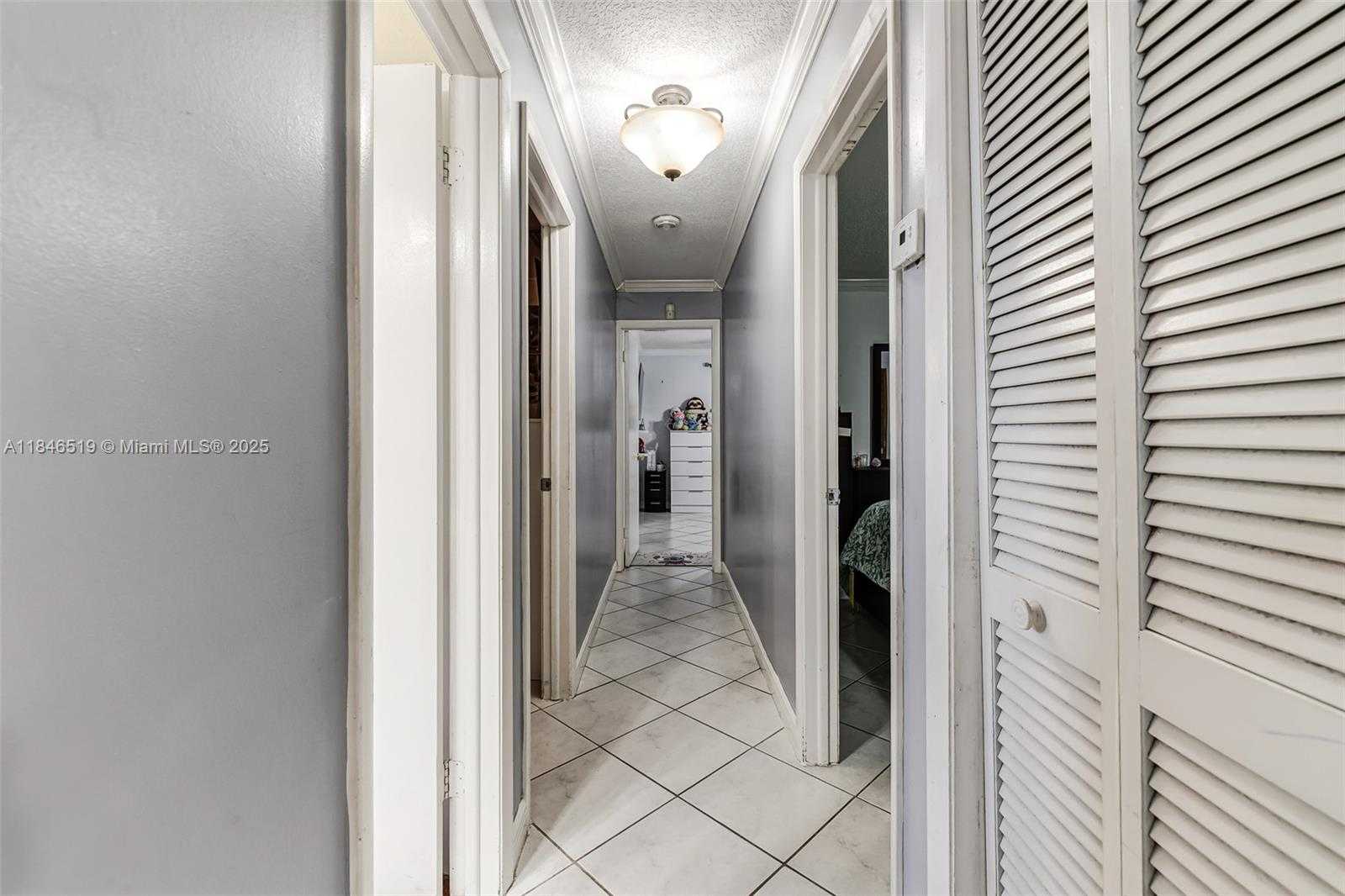 Small Image of 948 EAST 47TH ST, Hialeah Number 13