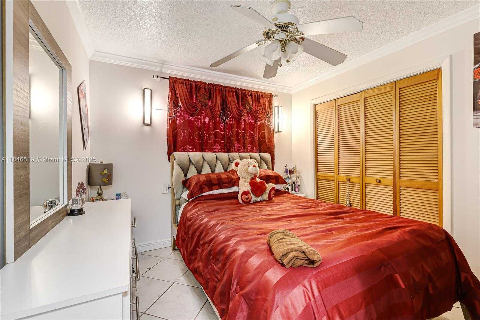 Small Image of 948 EAST 47TH ST, Hialeah Number 15